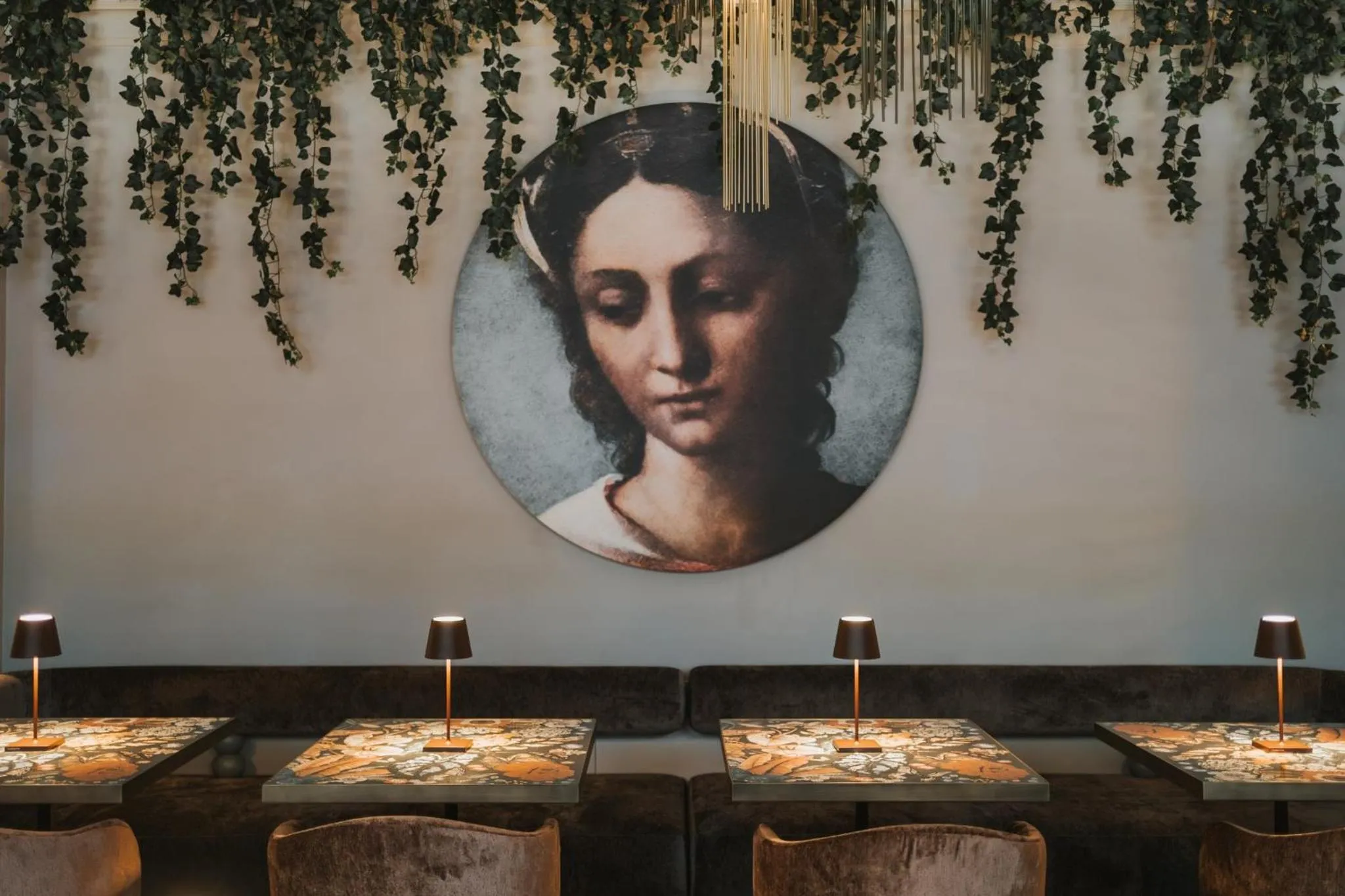 Restaurant/places to eat in Hotel Indigo Krakow - Wawel Castle by IHG