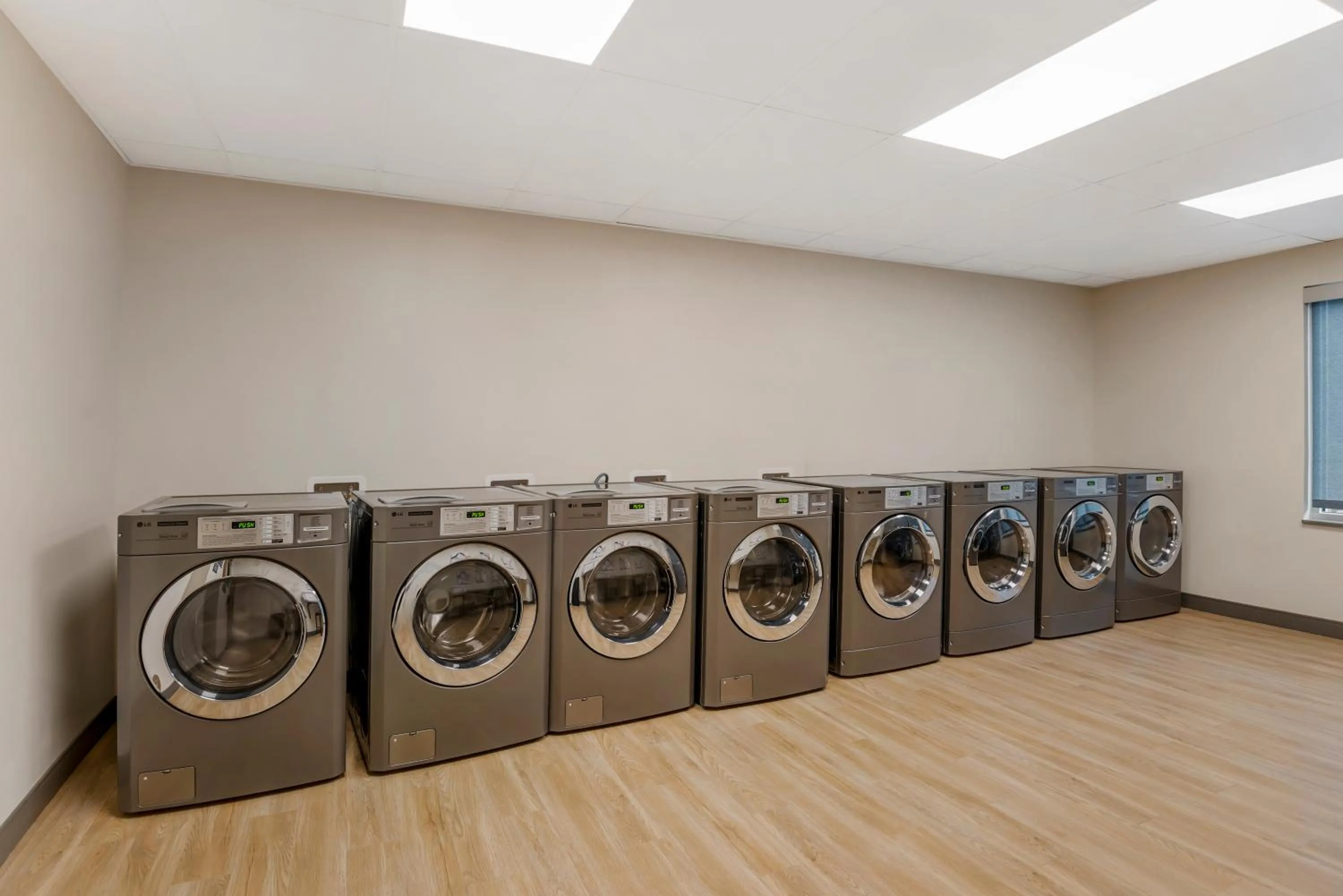 laundry in Candlewood Suites Chester - Richmond by IHG