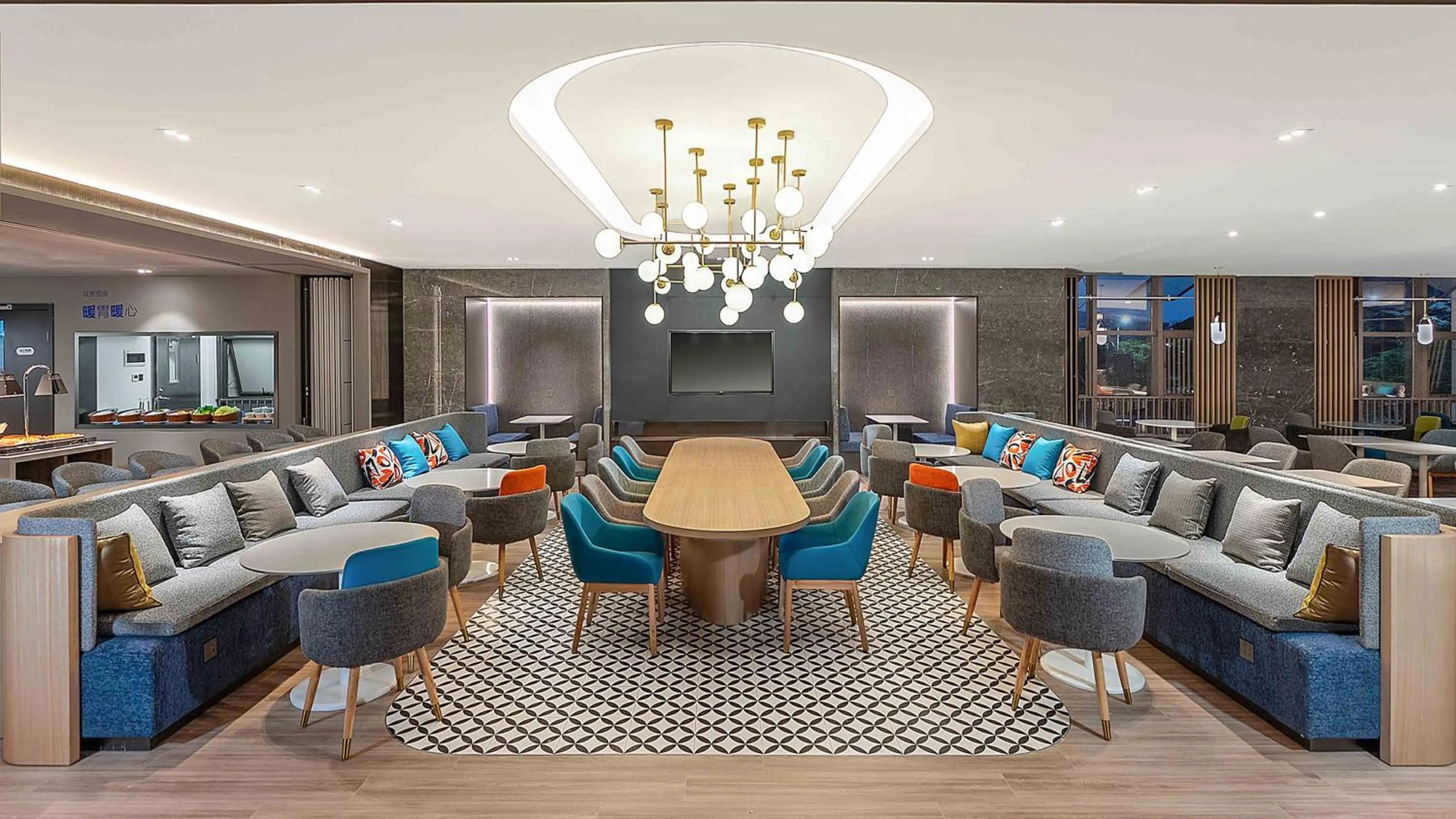 Restaurant/places to eat in Holiday Inn Express Foshan Shunde Lecong by IHG