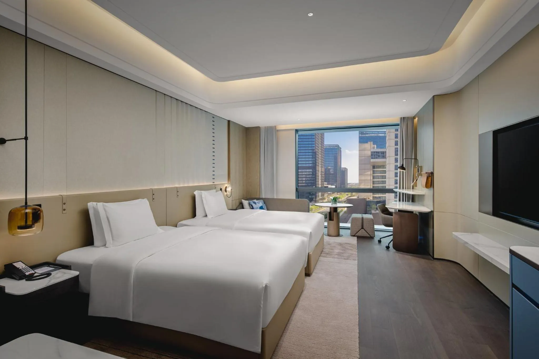 Photo of the whole room, Bed in Crowne Plaza Kunshan East by IHG