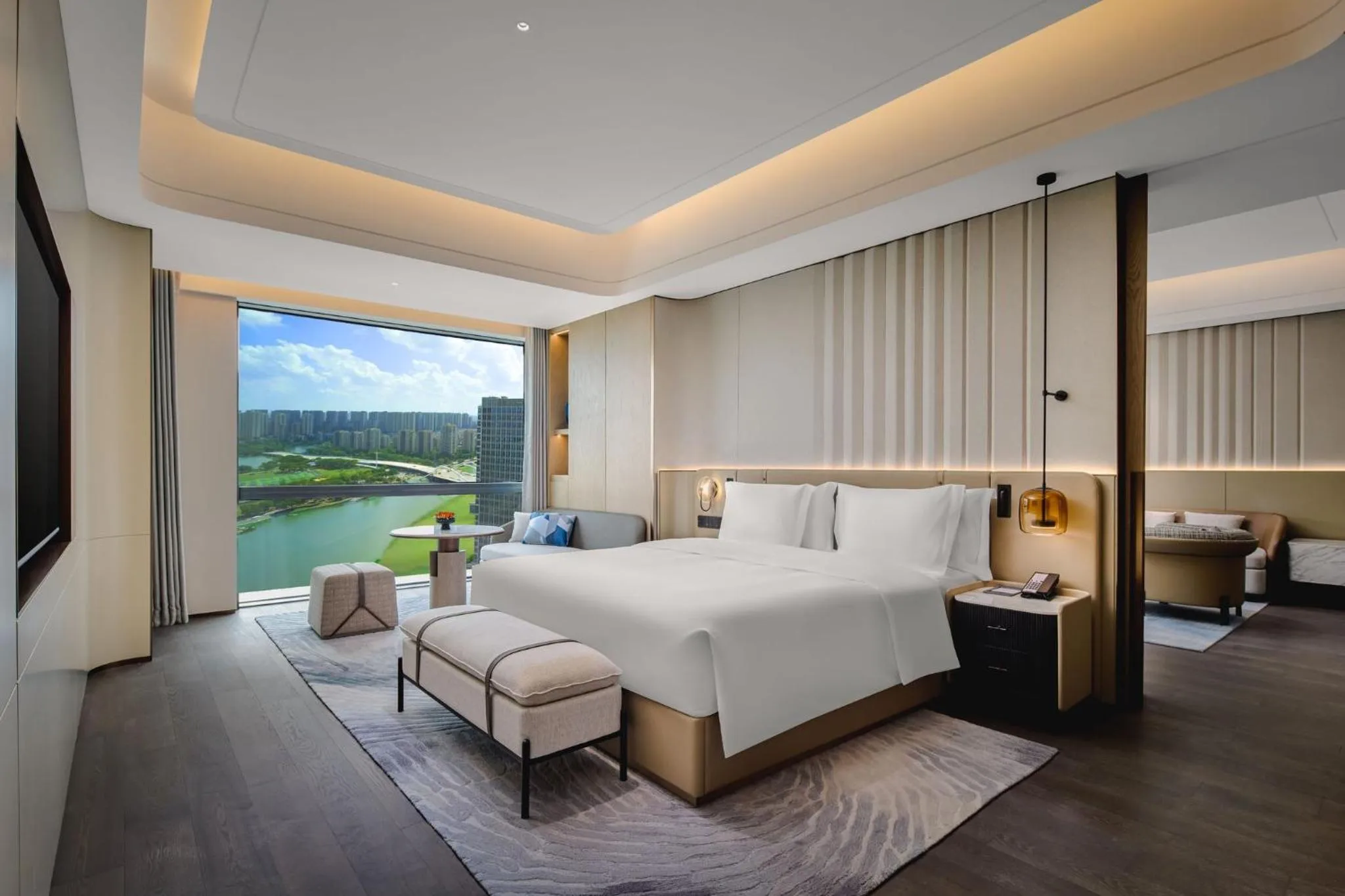 Photo of the whole room, Bed in Crowne Plaza Kunshan East by IHG