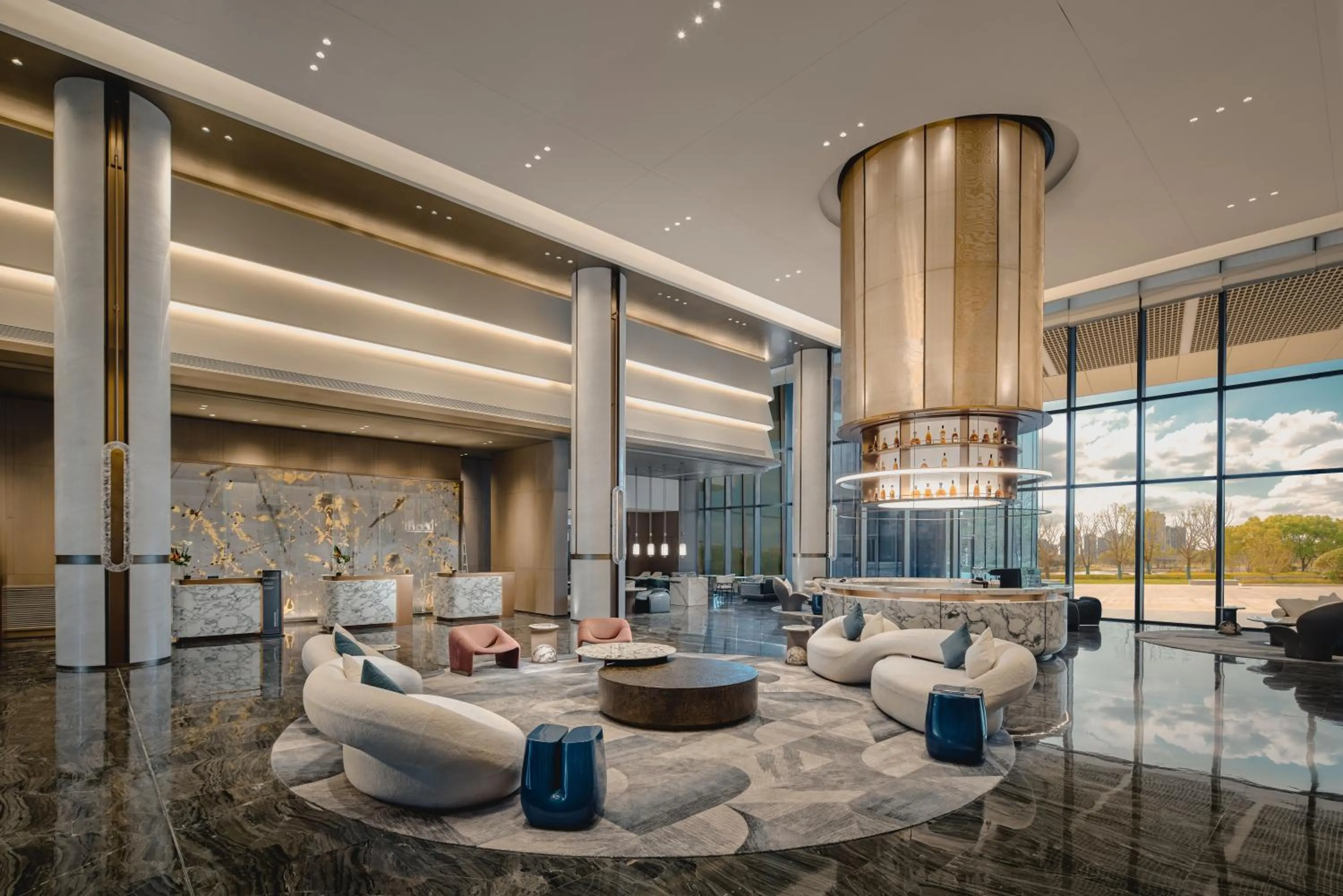 Lobby or reception in Crowne Plaza Kunshan East by IHG