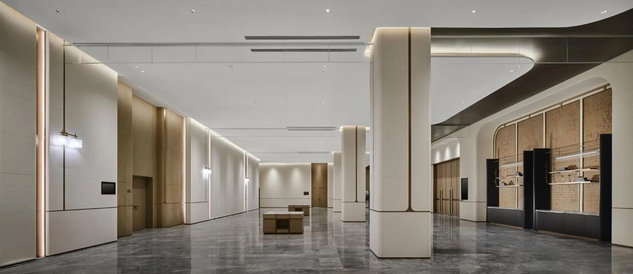 Meeting/conference room in Crowne Plaza Kunshan East by IHG