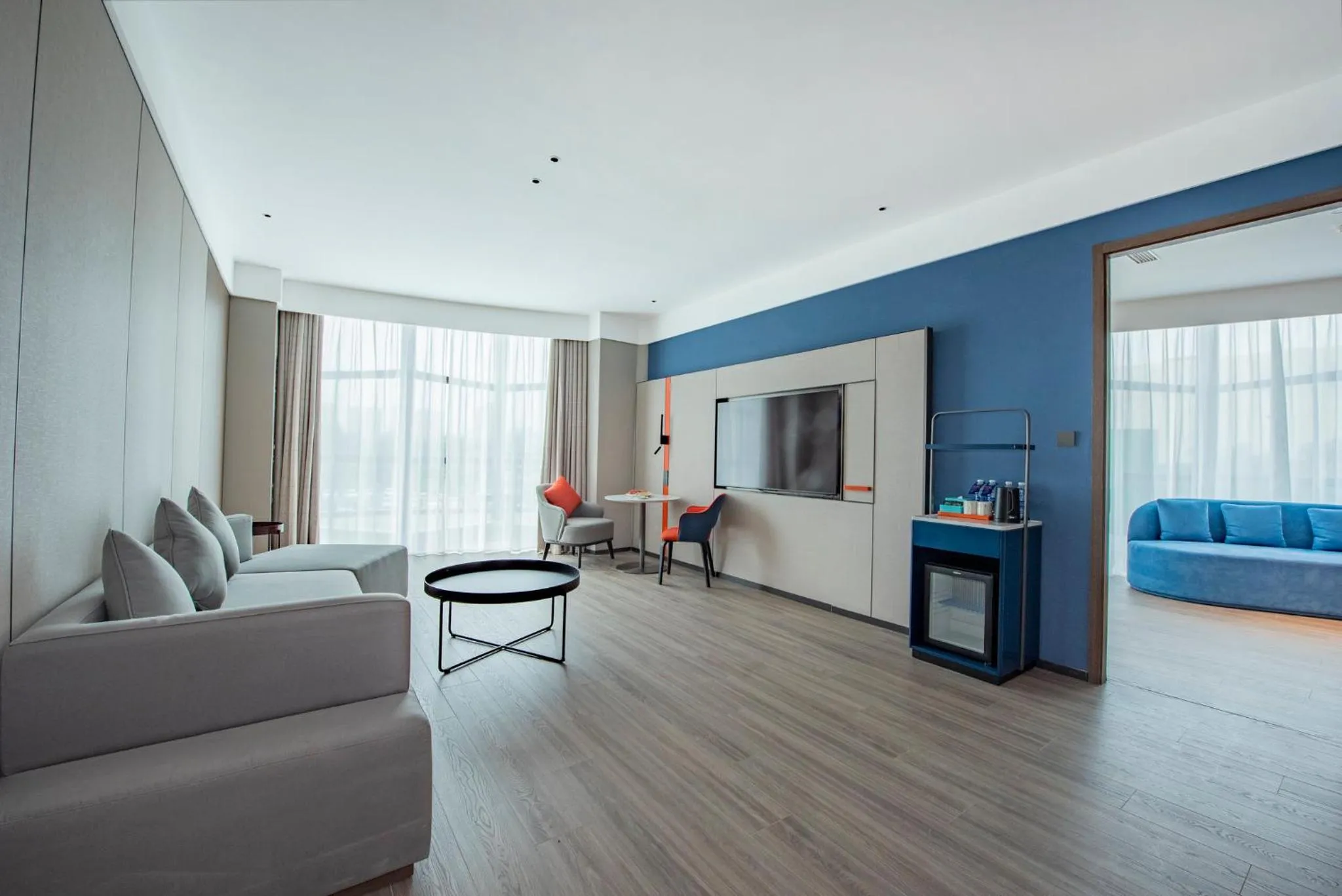 Photo of the whole room in Holiday Inn Express Yinchuan Lanxi Valley Plaza by IHG