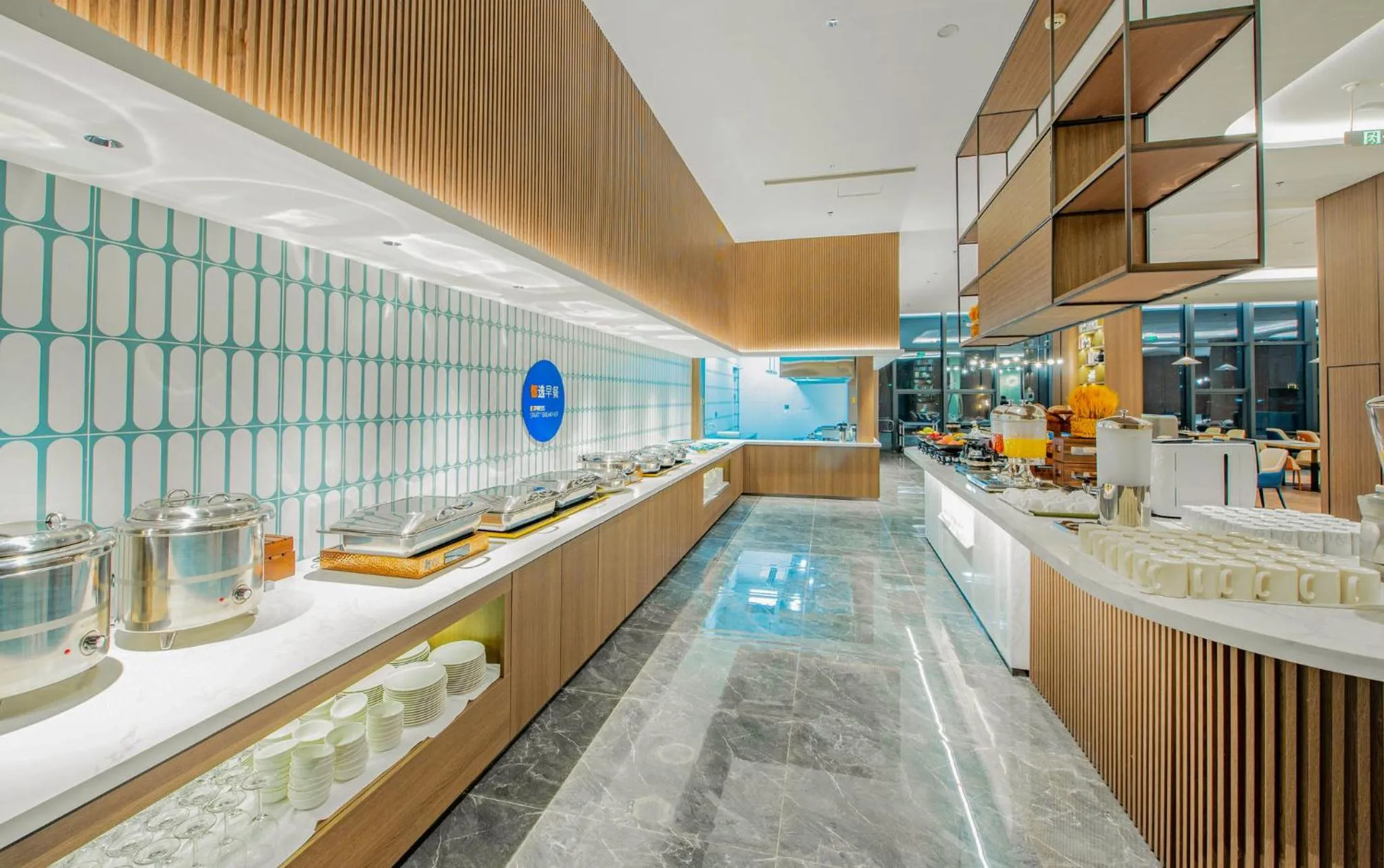 Restaurant/places to eat in Holiday Inn Express Yinchuan Lanxi Valley Plaza by IHG