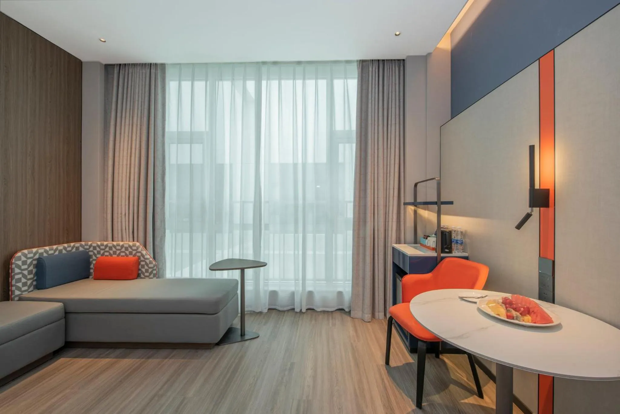 Photo of the whole room in Holiday Inn Express Yinchuan Lanxi Valley Plaza by IHG