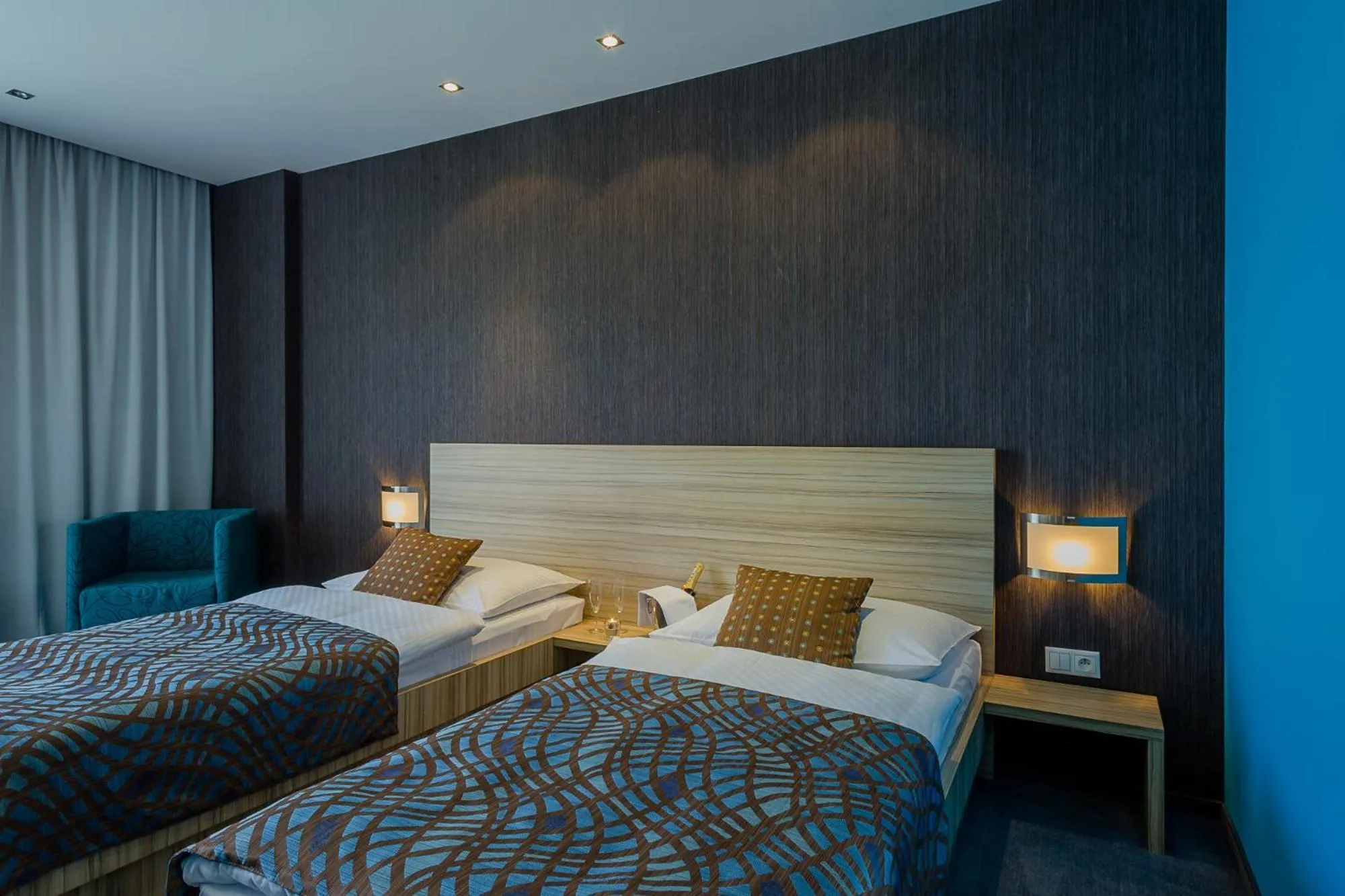 Twin Room in Hotel TENIS