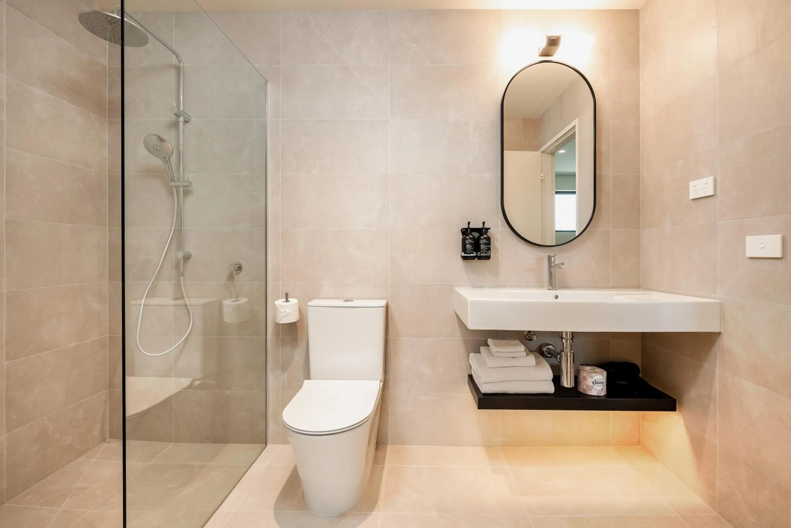 Bathroom in Mantra Shepparton