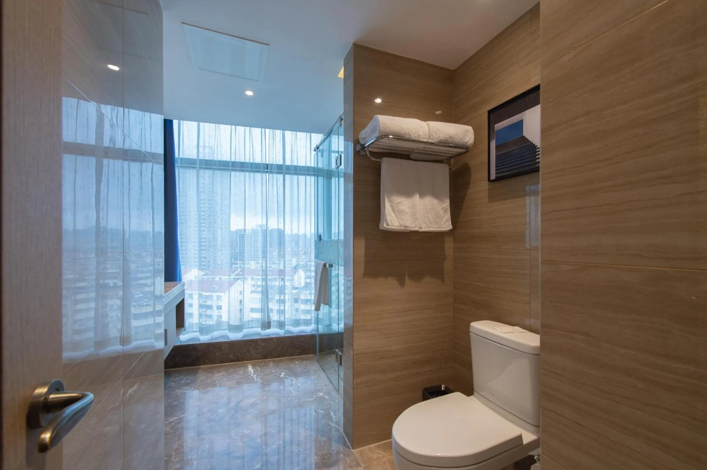 Toilet in Novotel Wuxi