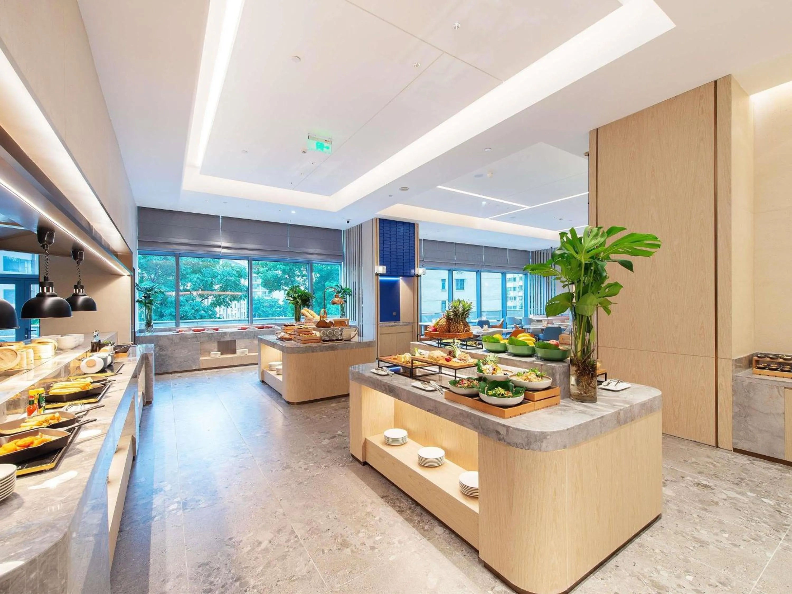 Restaurant/places to eat in Novotel Wuxi