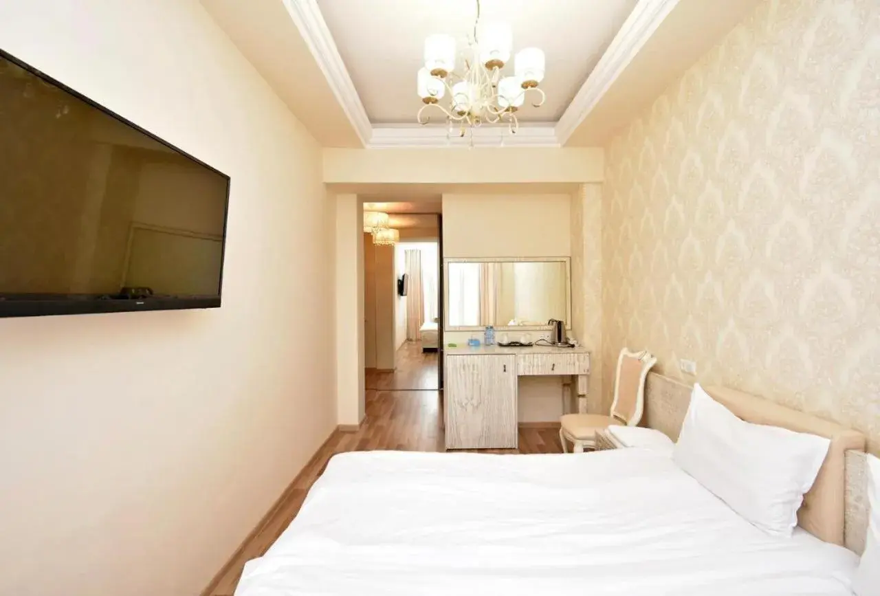 Double Room with Balcony in Homestay Hotel Double Room with Balcony in Homestay Hotel