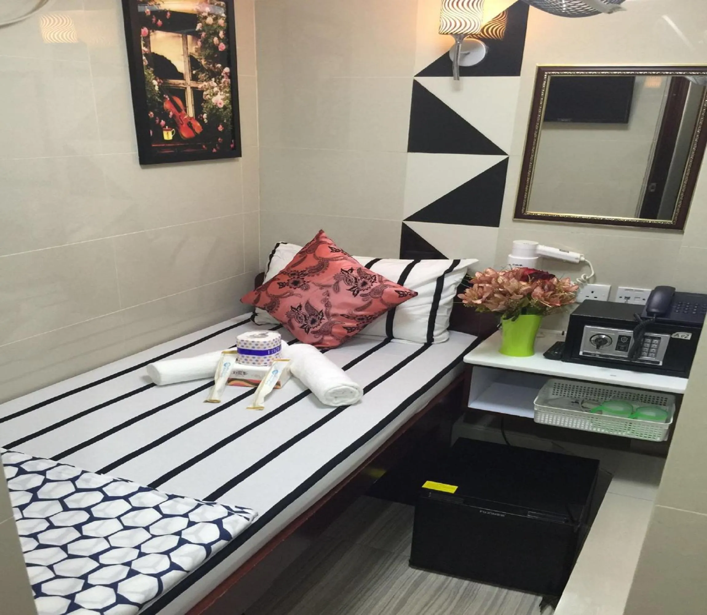 Decorative detail, Bed in Skycity Hostel