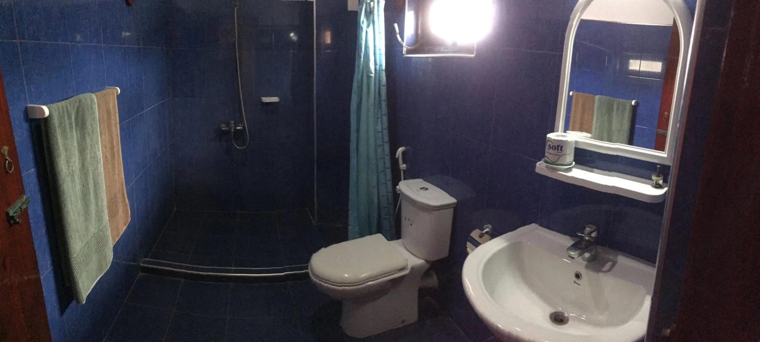 Bathroom in New Imperial Hotel