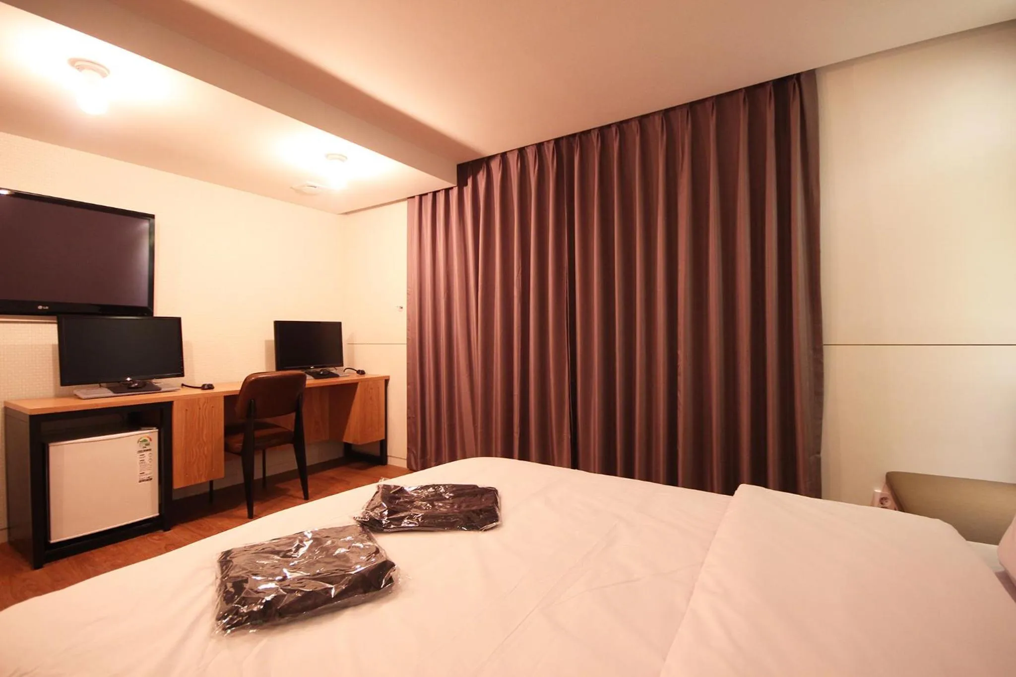 TV/Entertainment Center in Hotel Muri Busan