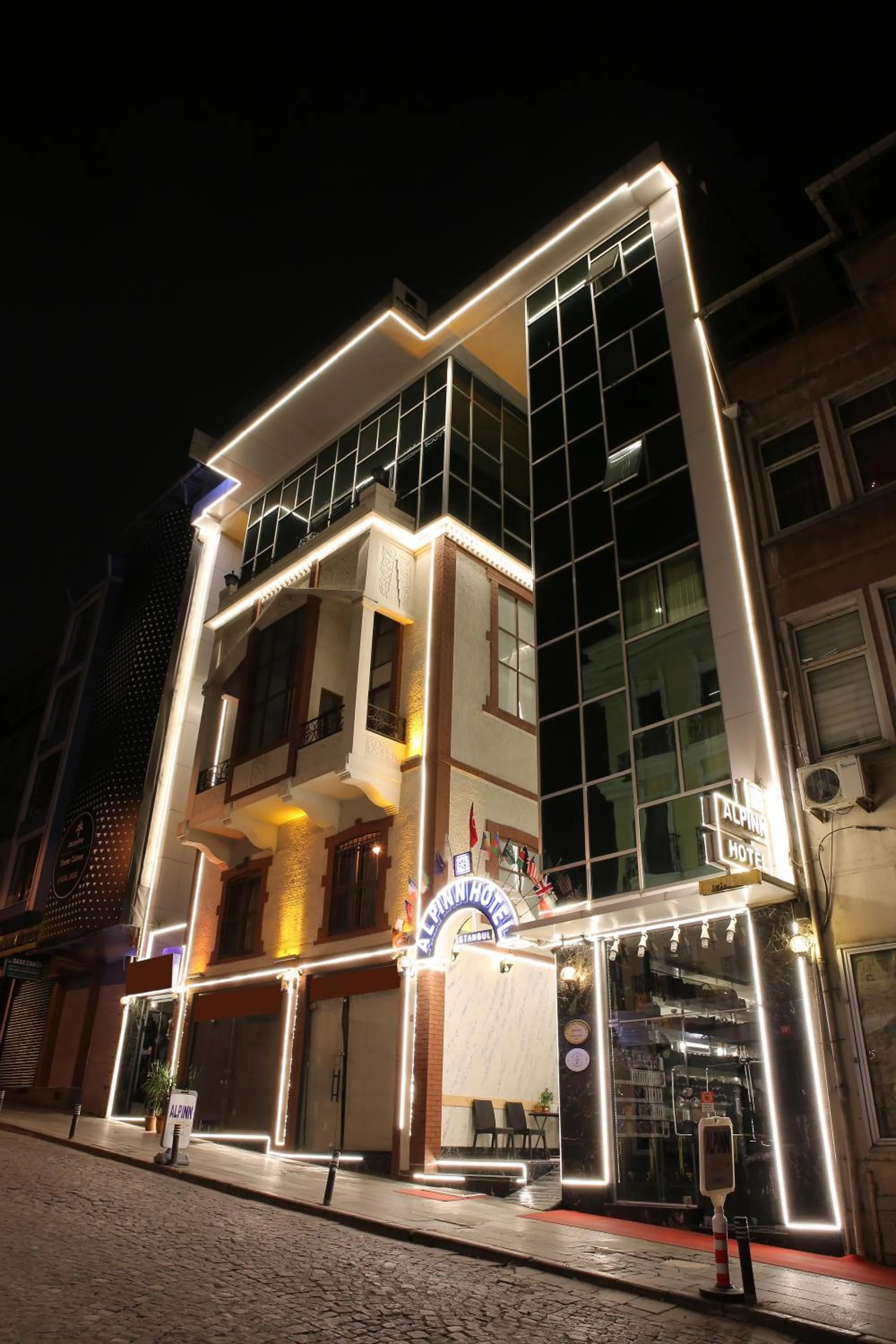 Property building in Alpinn Hotel Istanbul