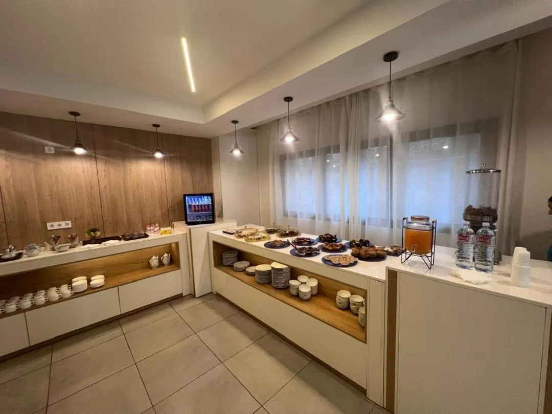 Breakfast in Hotel MEDINA