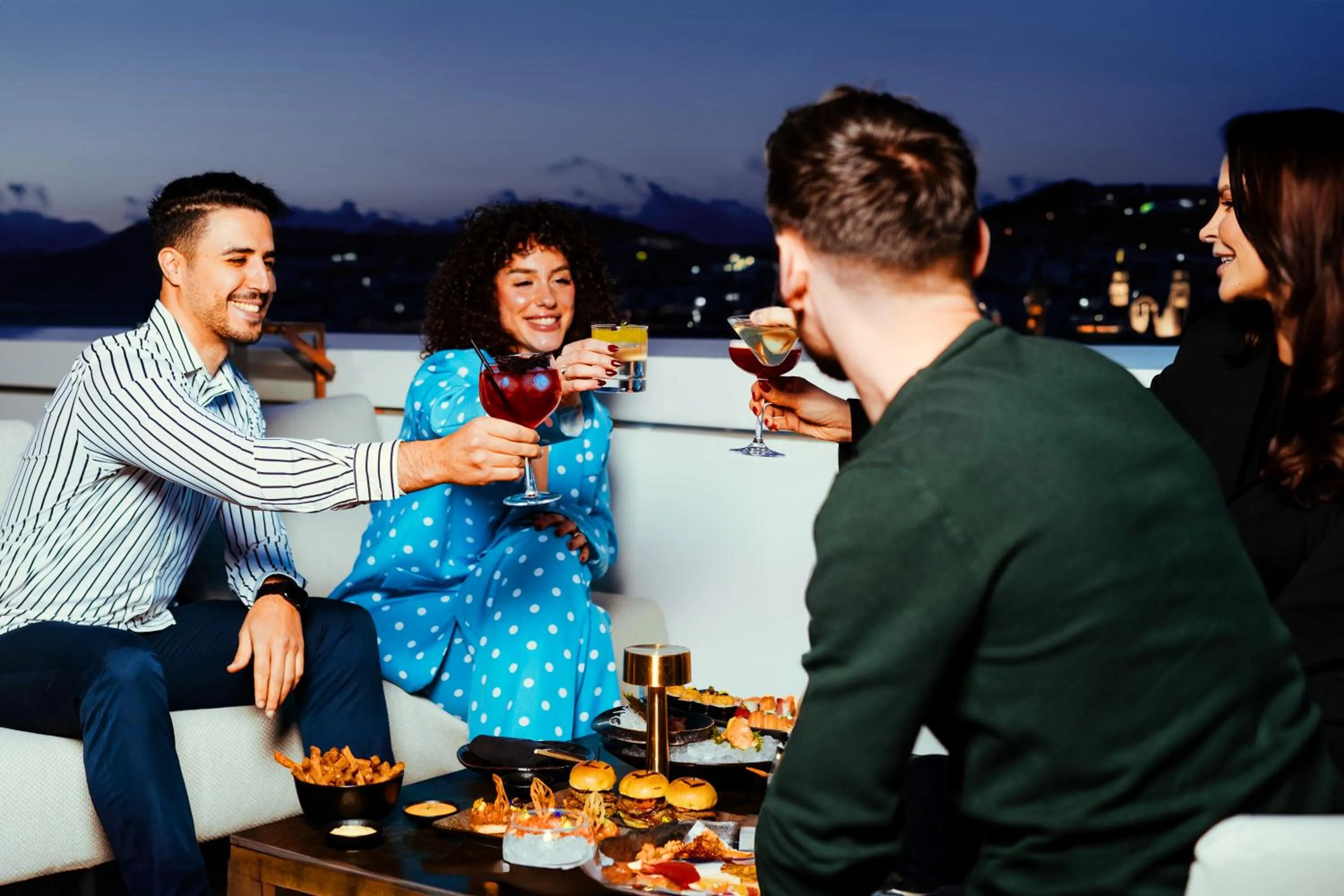 Food and drinks in FIVE Zurich - Luxury City Resort