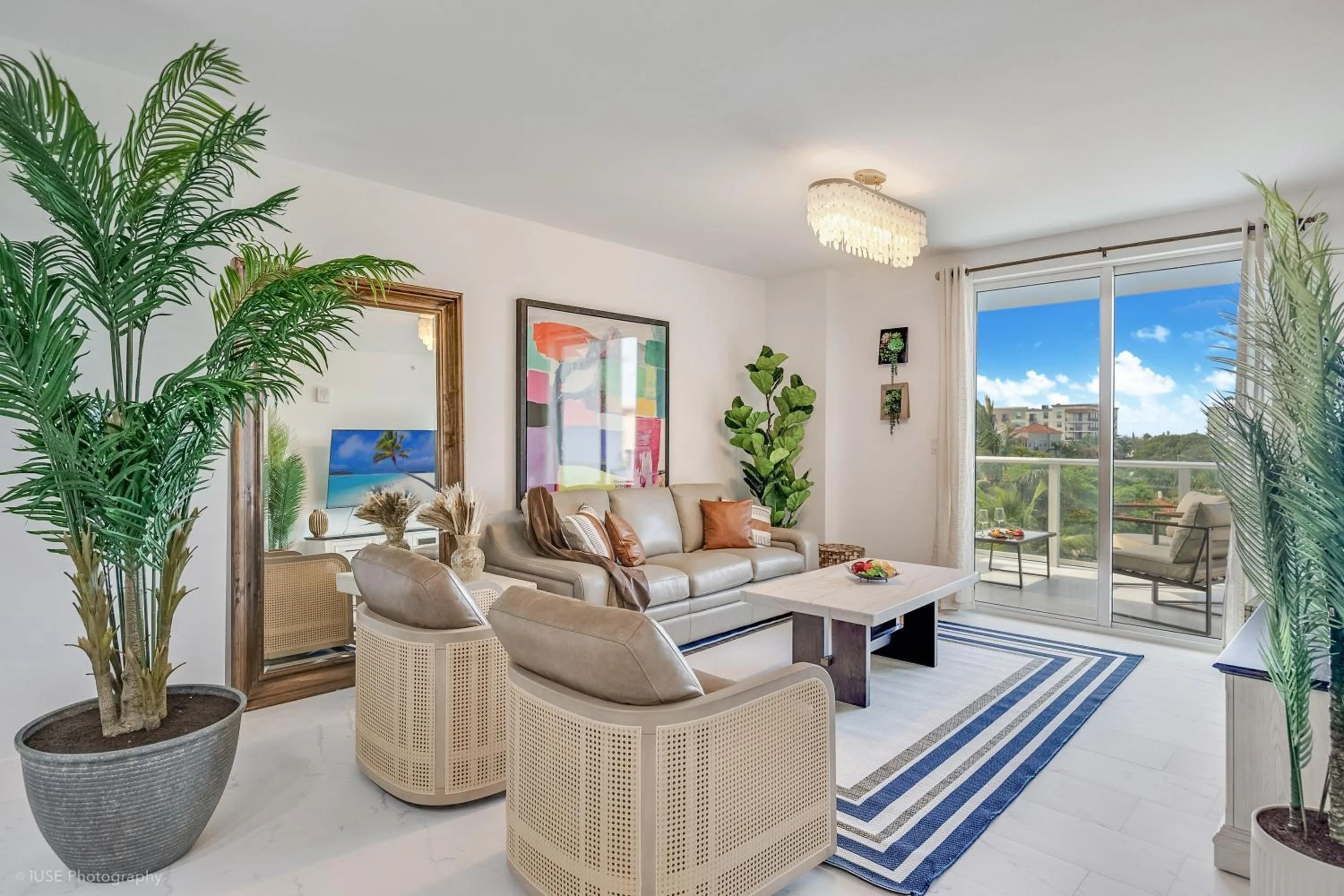 Lux 3BR City-View Retreat in Hollywood, 4th Floor