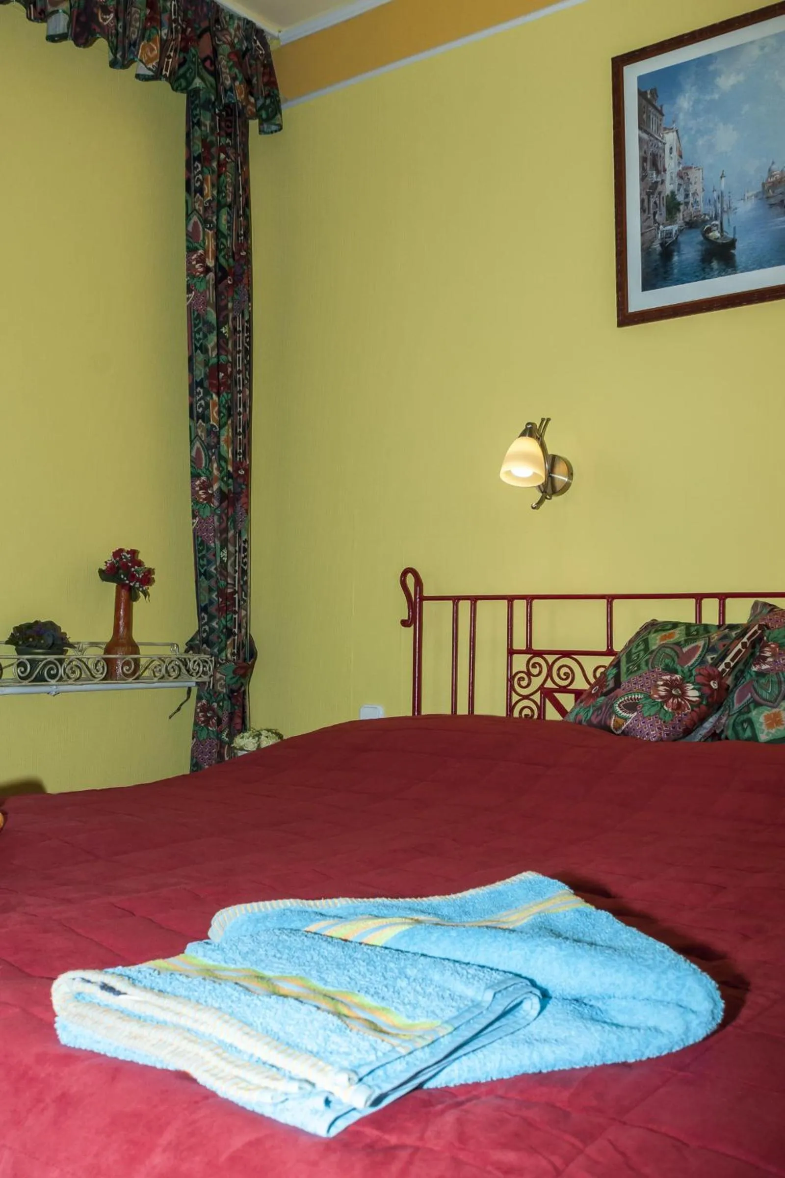 Bed in Bellevue Budapest B&B