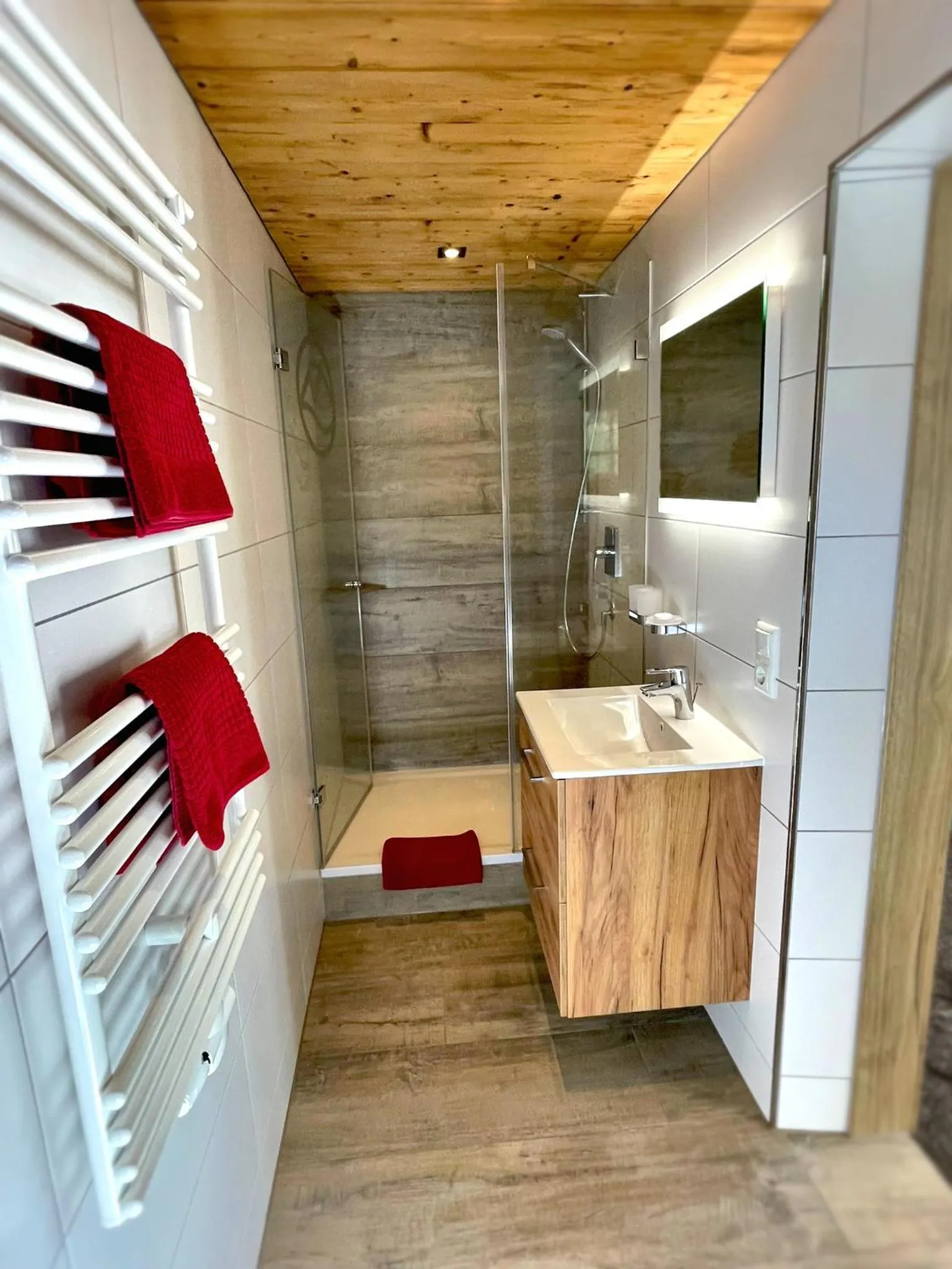 Bathroom in Pension Loiplstüberl