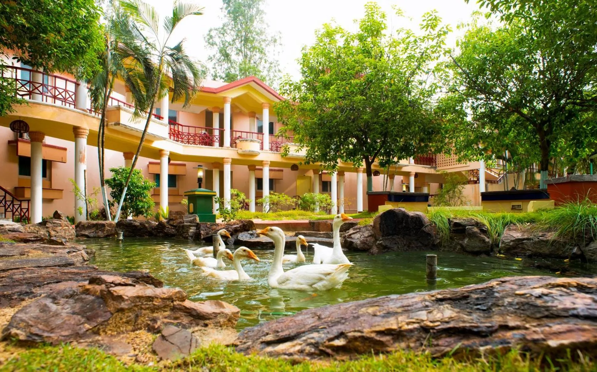 Property building in Hotel Sadhabishegam