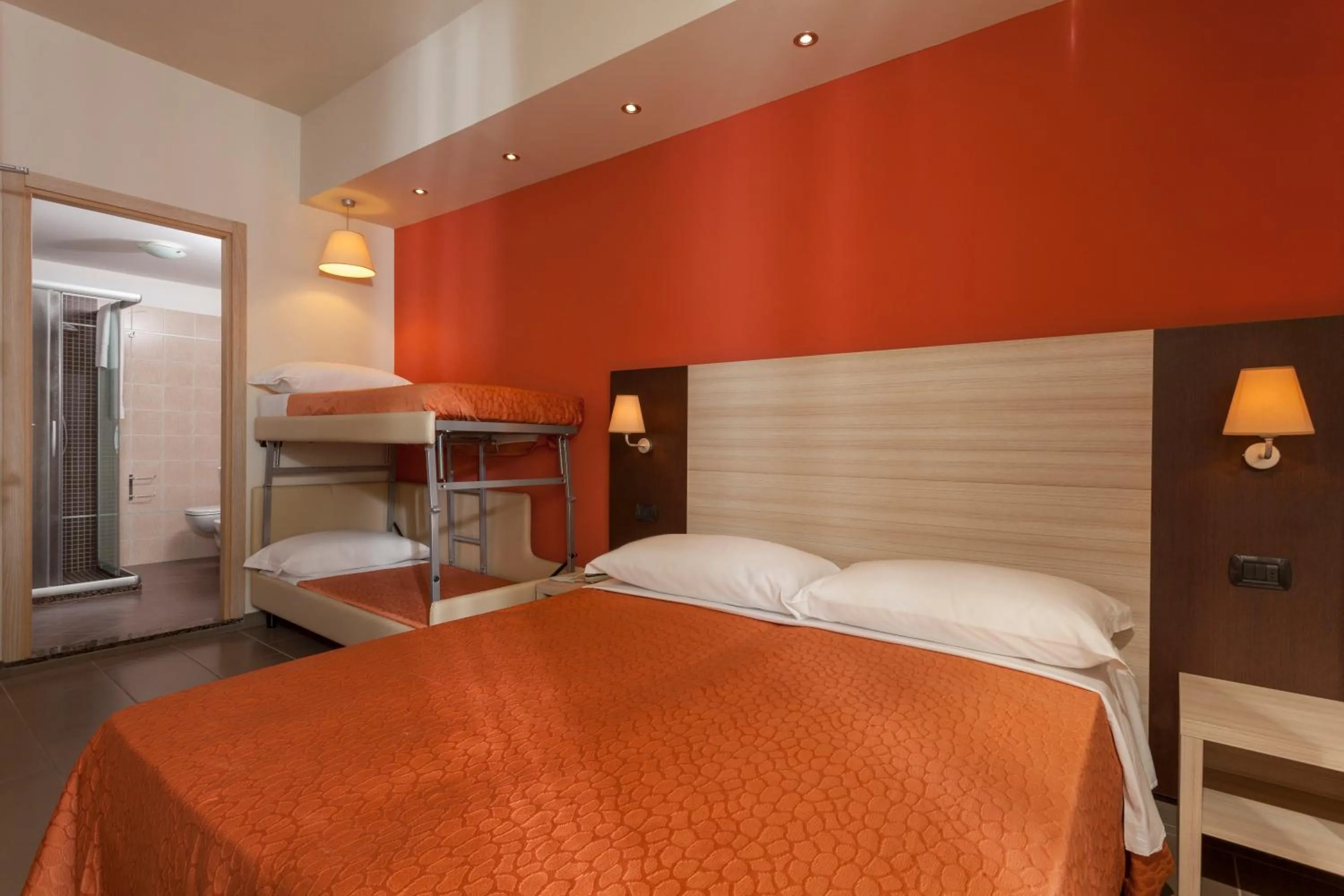 bunk bed, Bed in Hotel Aurora Mare