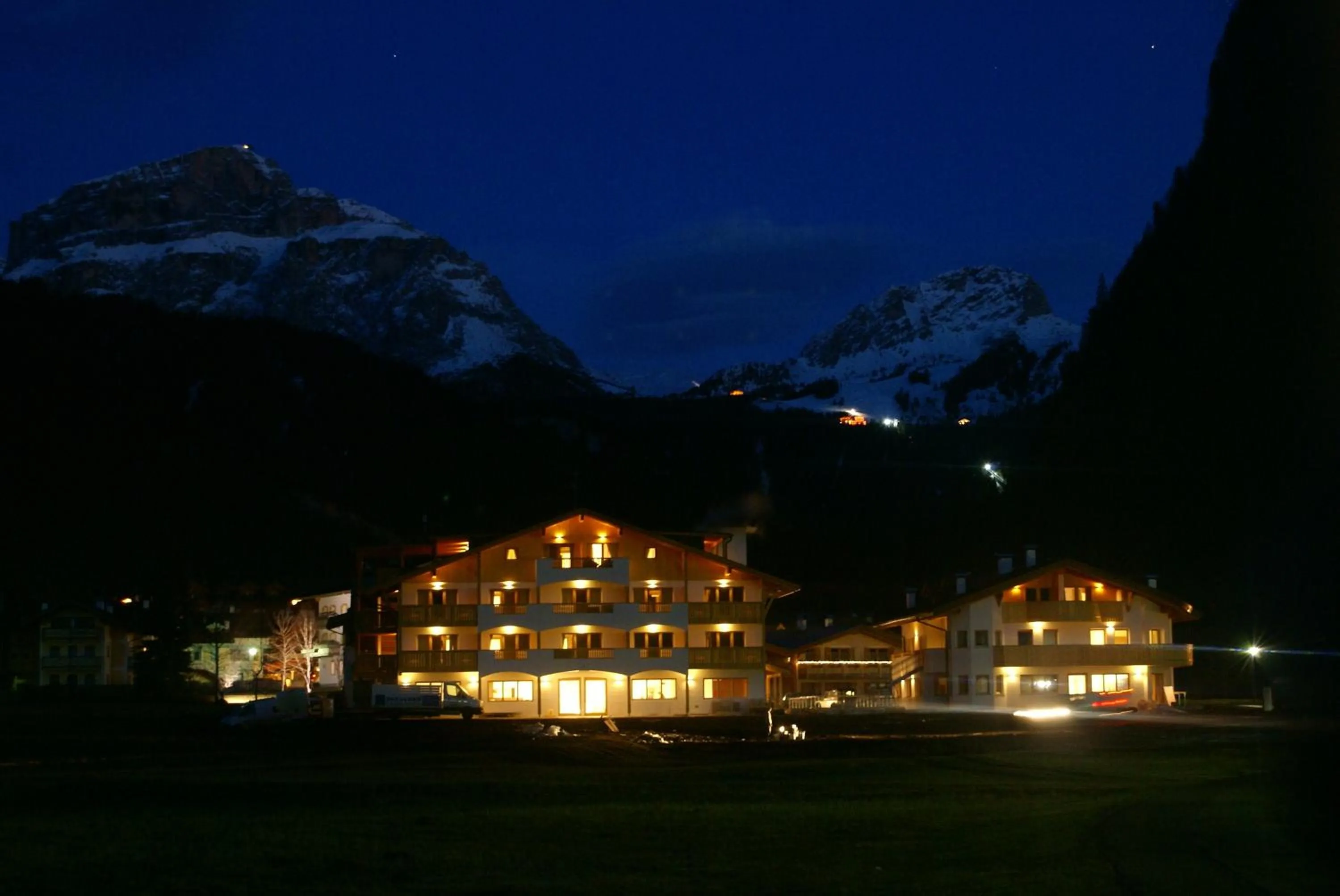 Facade/entrance in Golden Park Resort