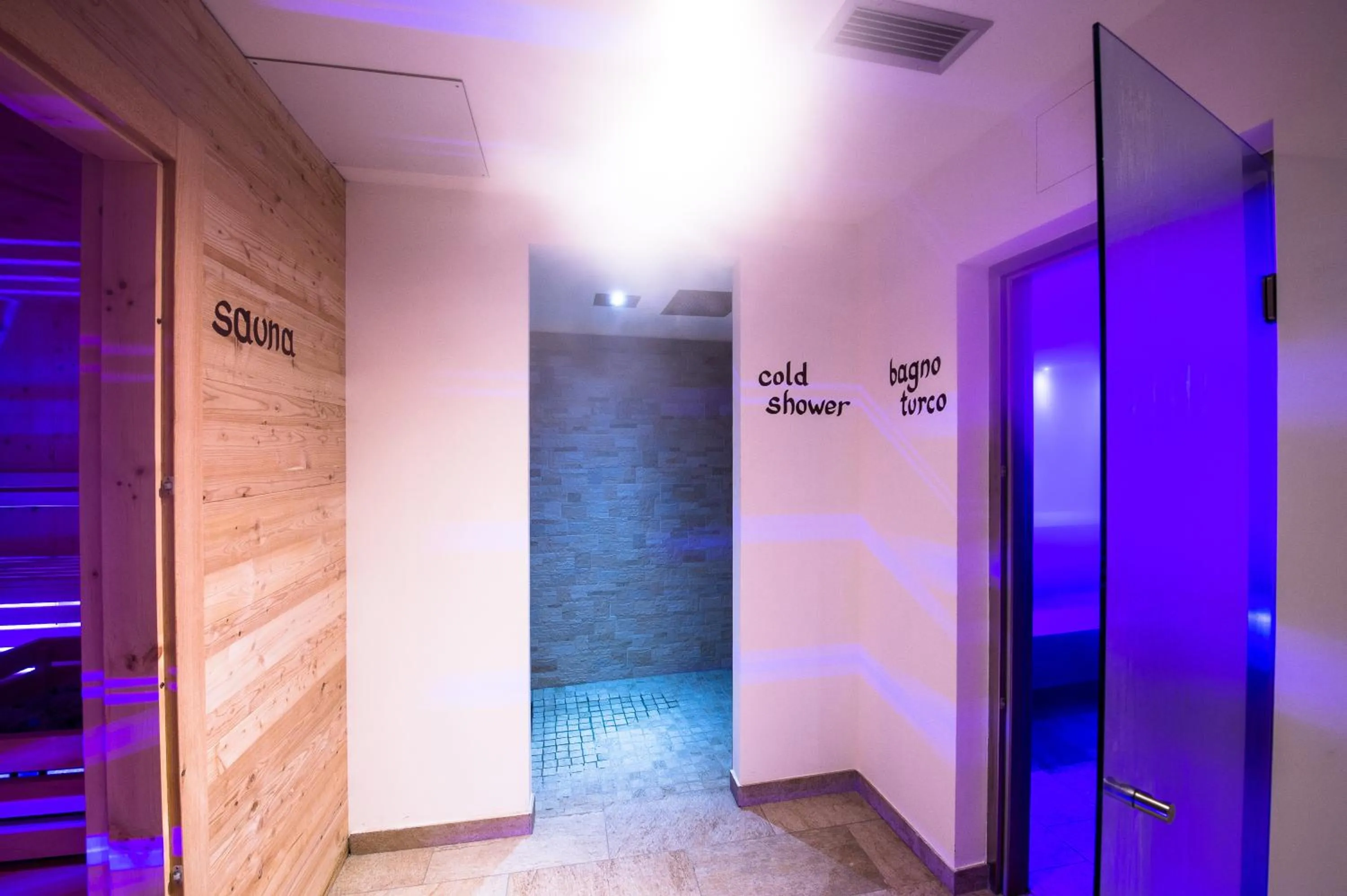 Spa and wellness centre/facilities in Golden Park Resort