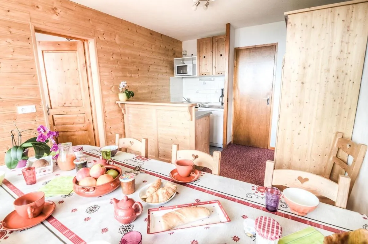 Dining area in Résidence Le Tyrol