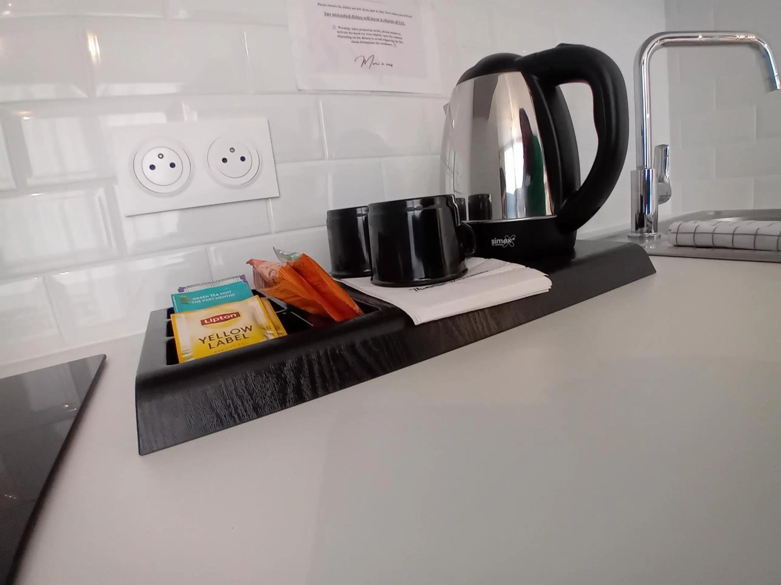 Coffee/tea facilities in The Originals Résidence Paris Sud Villejuif