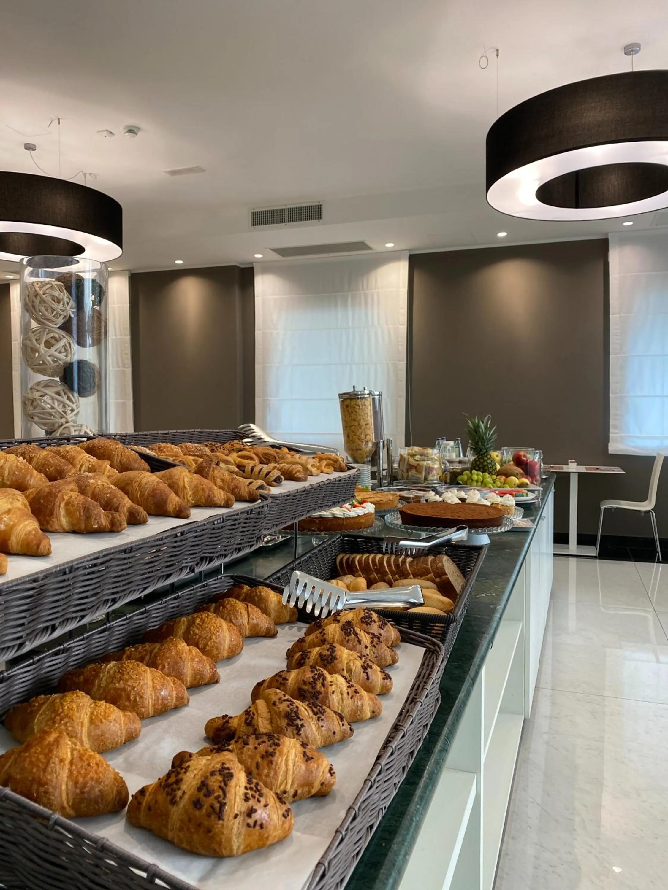 Buffet breakfast in Hotel Ducale