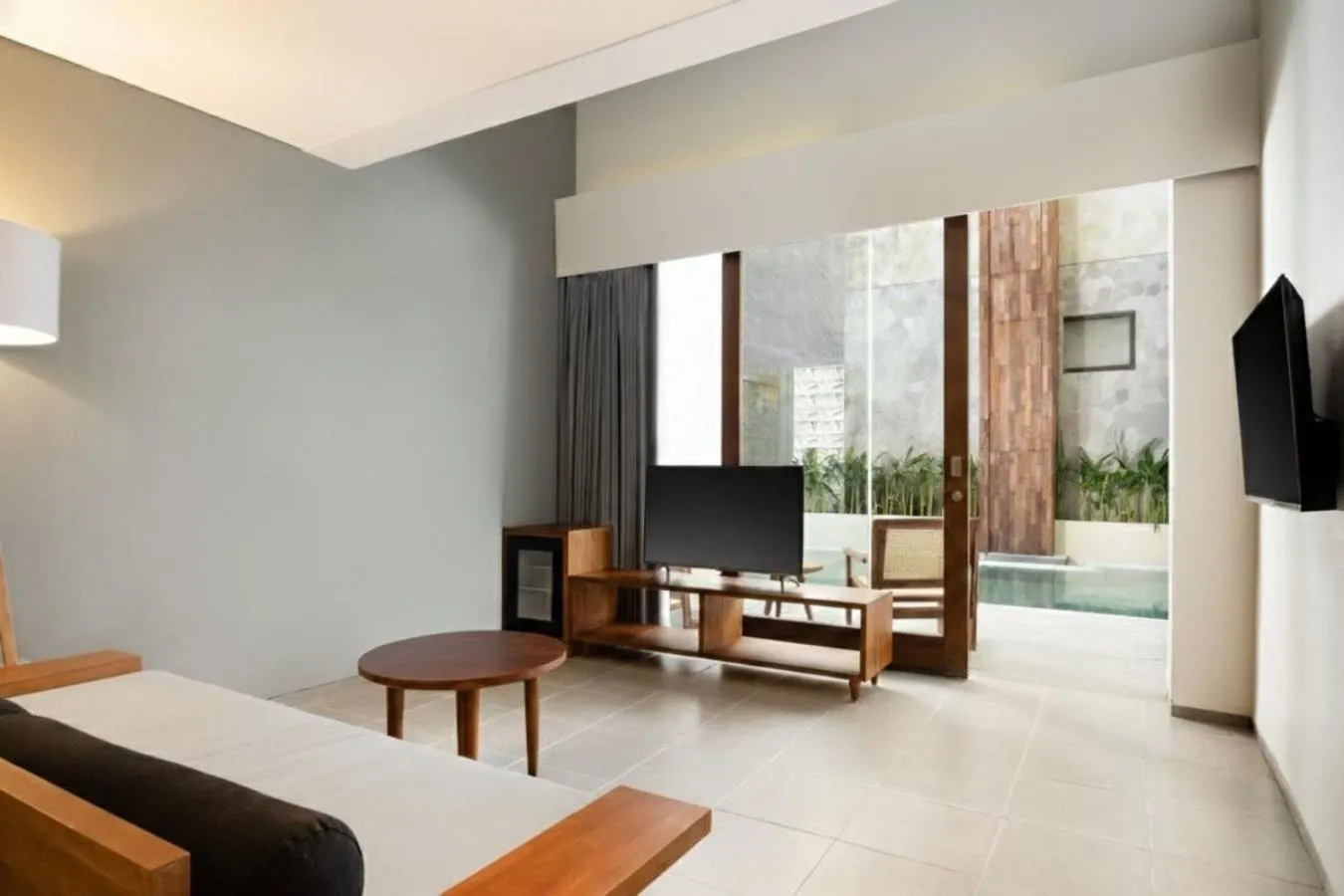 Pool view, Bed in Dialoog Seminyak