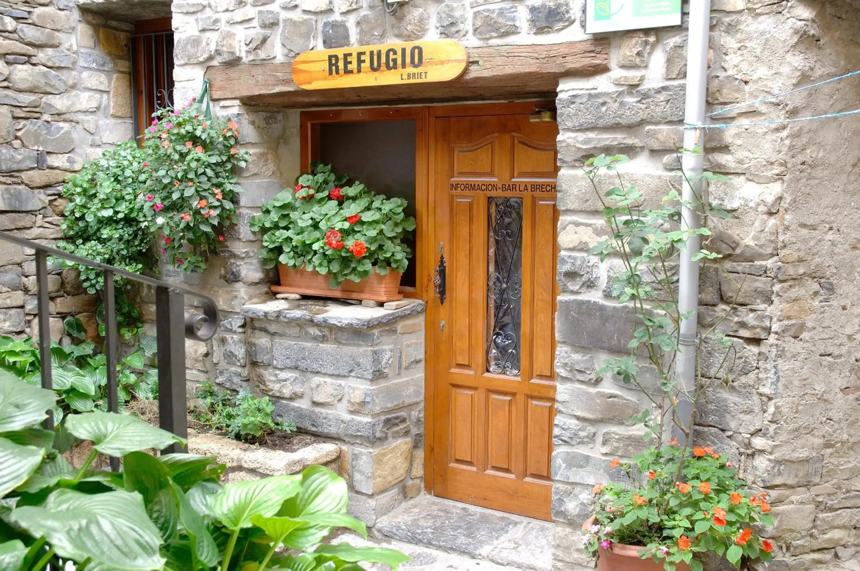 Refugio Lucien Briet Refugio Lucien Briet