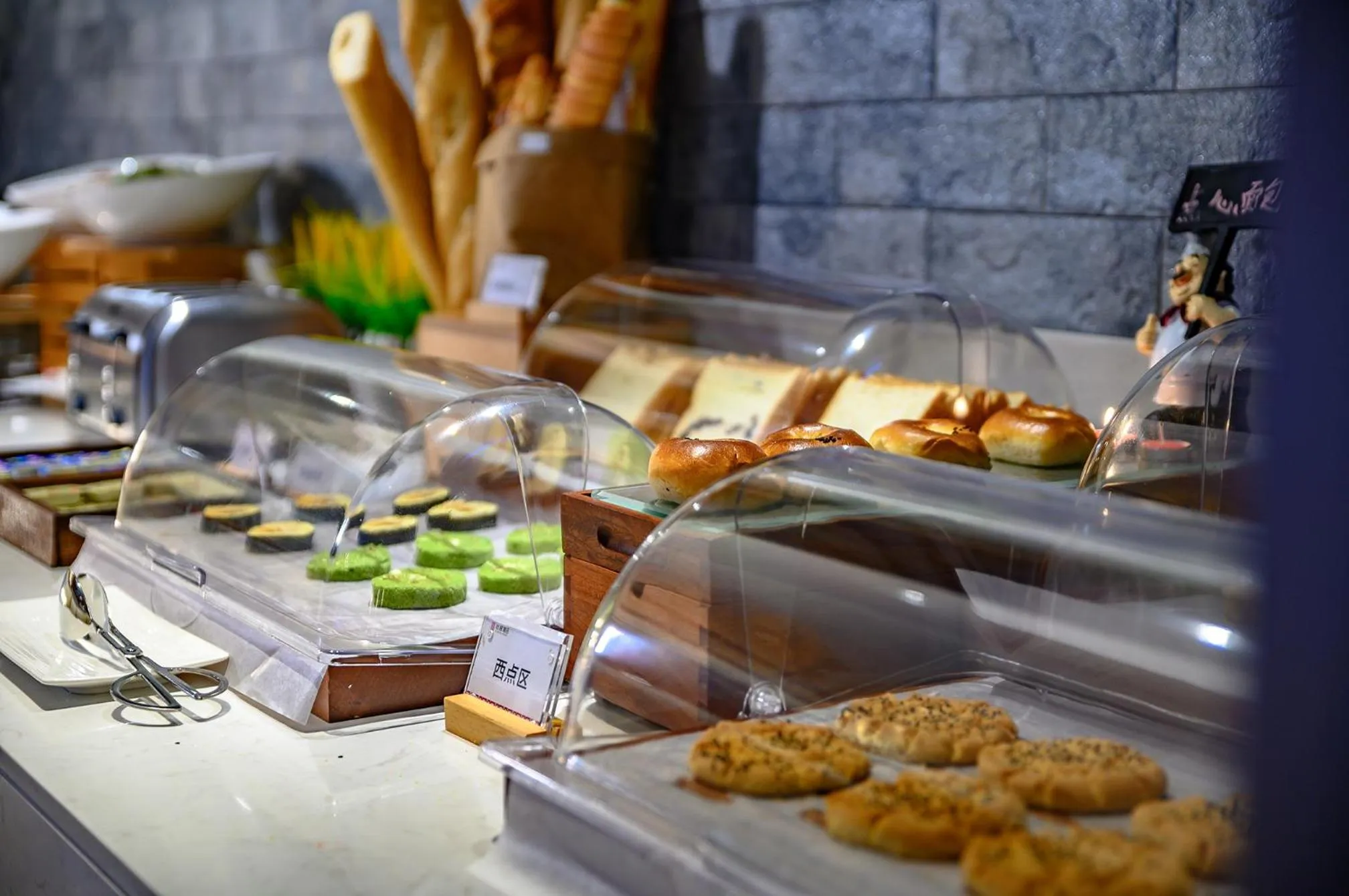 Buffet breakfast in ECHENG Hotel, Nanning Wanda Plaza Convention and Exhibition Center