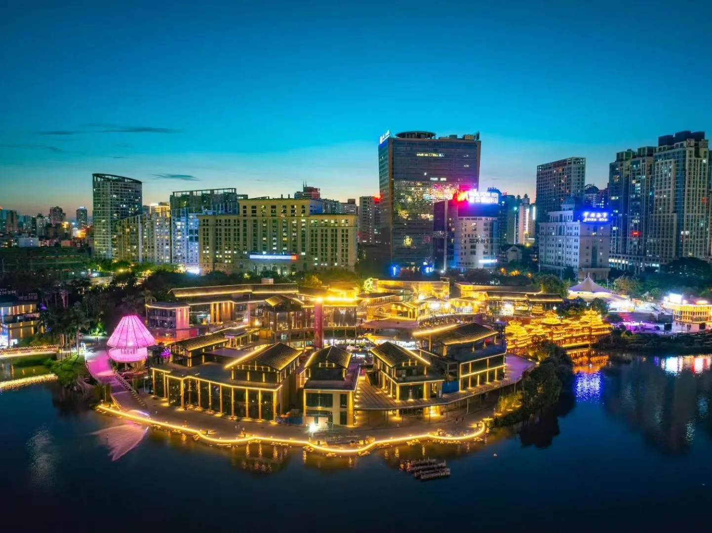 Natural landscape in ECHENG Hotel, Nanning Wanda Plaza Convention and Exhibition Center