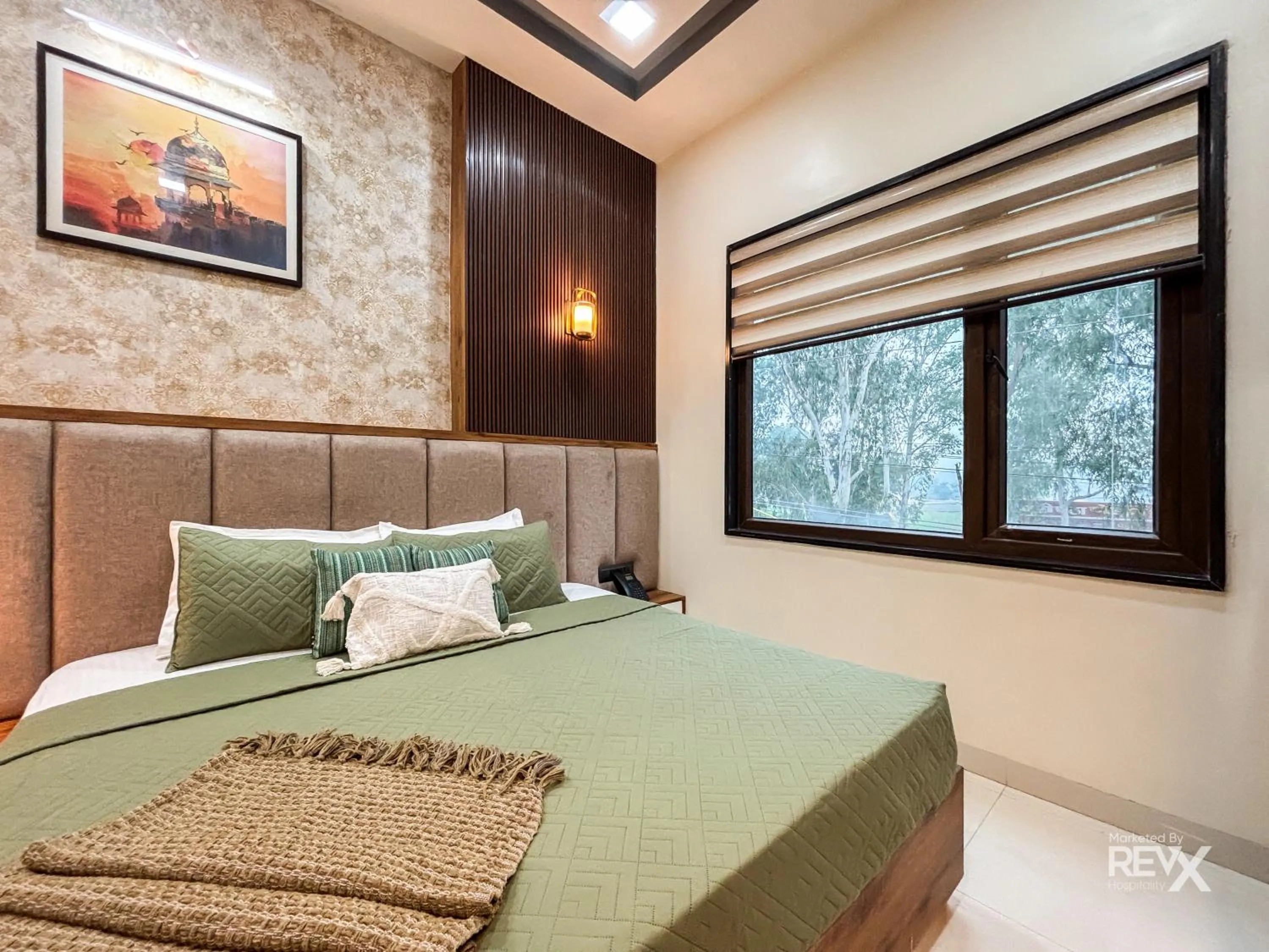 Bed in Hotel Brij Vas