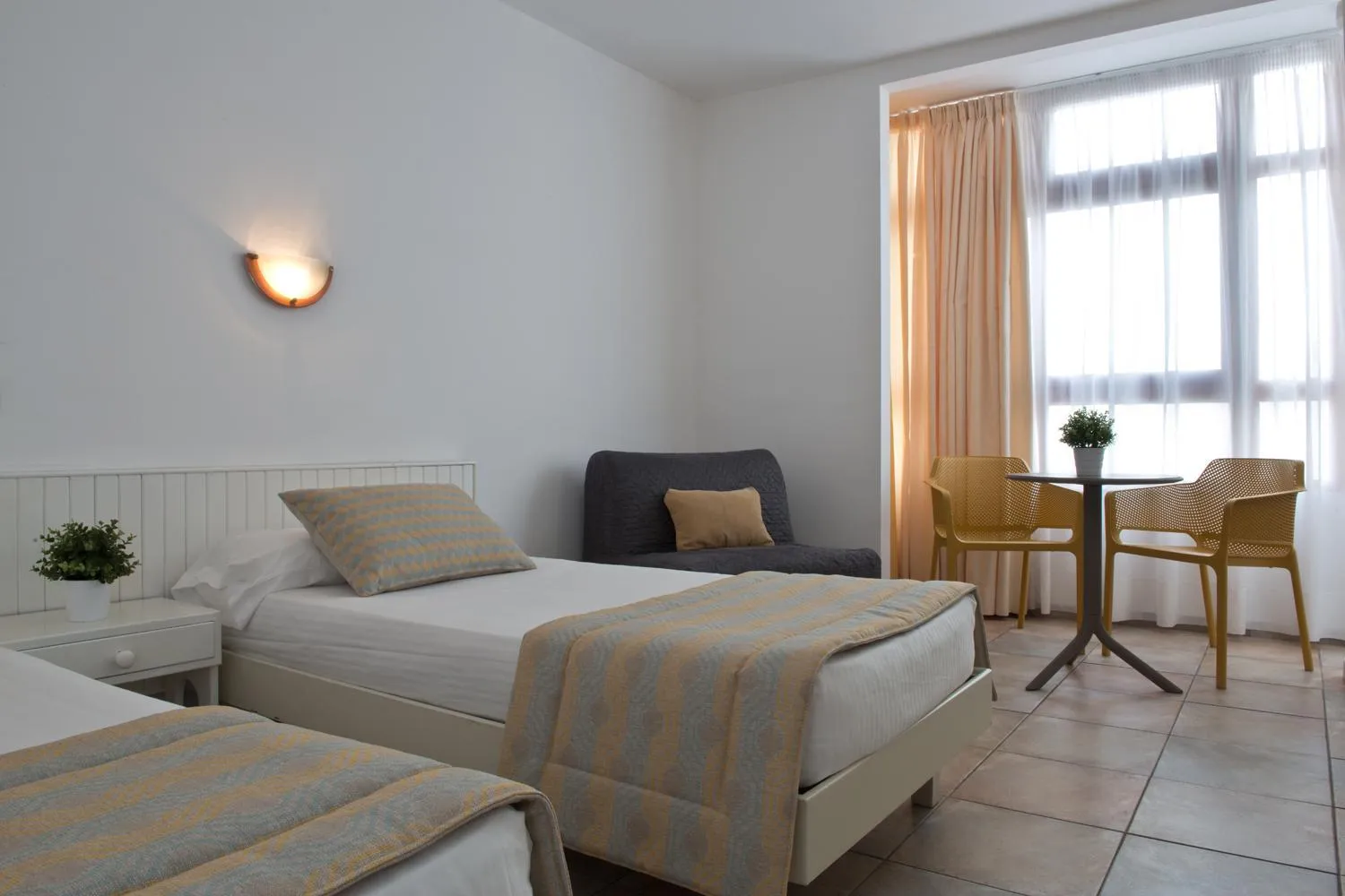 Photo of the whole room, Bed in ApartHotel Idafe