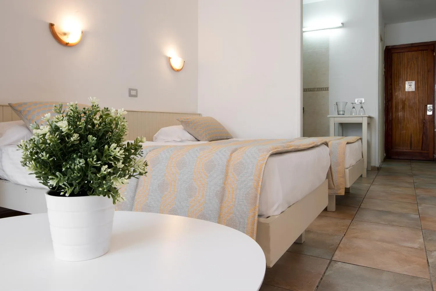 Photo of the whole room in ApartHotel Idafe