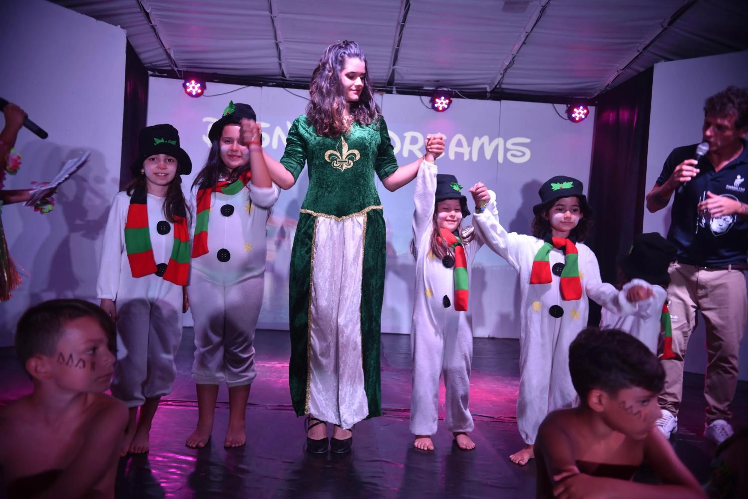 Evening entertainment in Hotel Parco Dei Principi