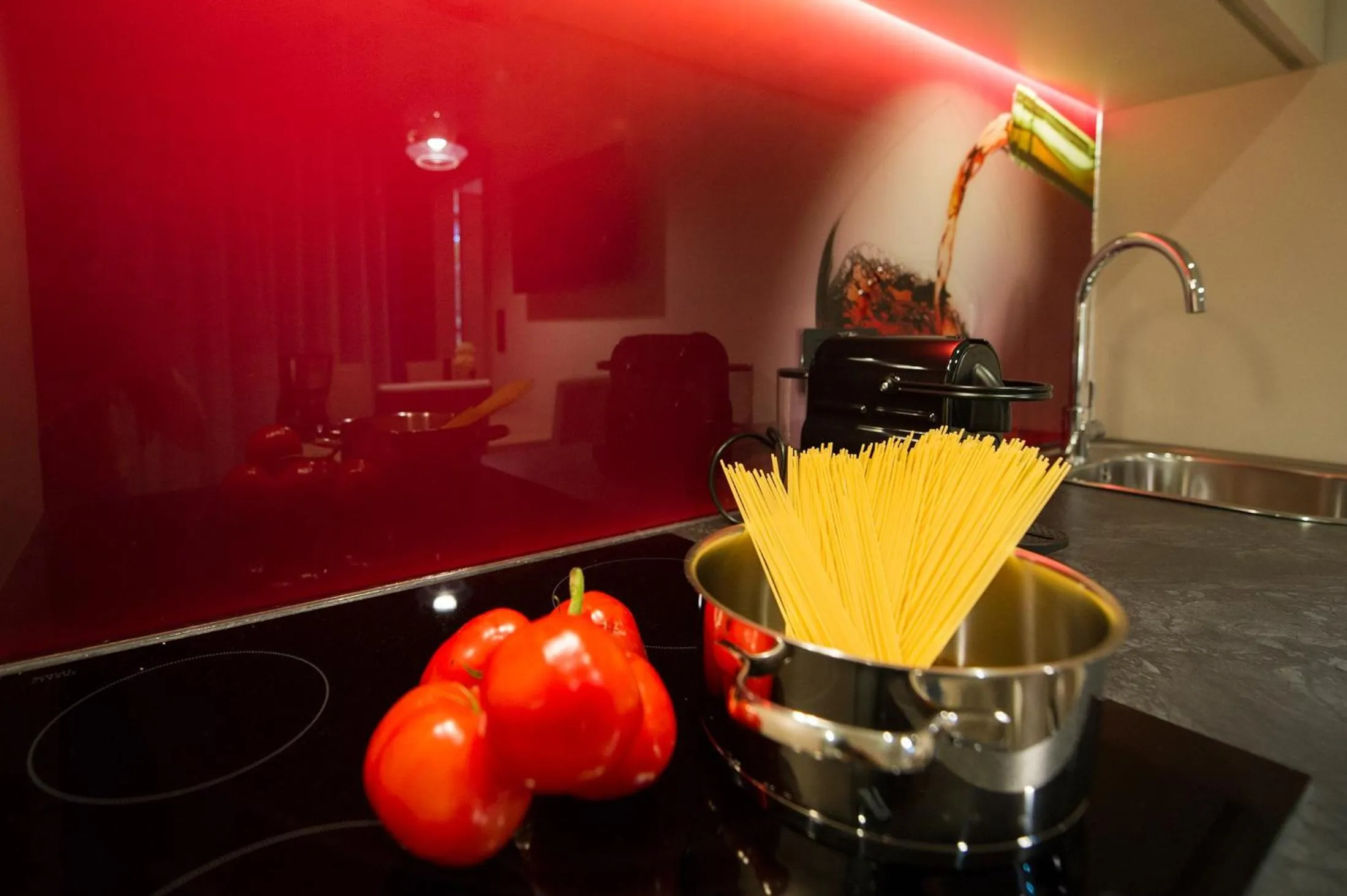 Haus Gregori Modern & Central Stay in Vineyard with Rooftop & Served Breakfast