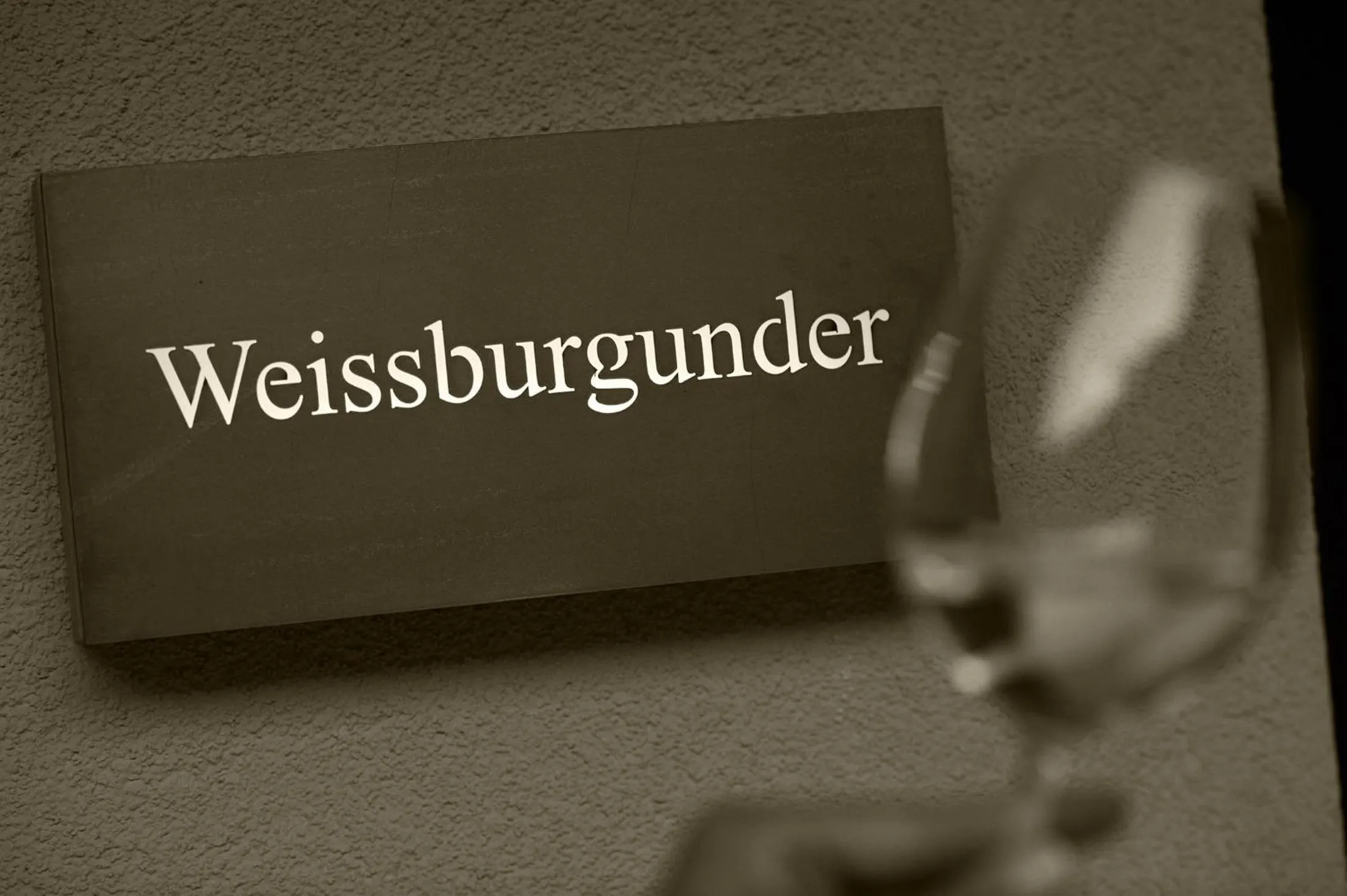 Haus Gregori Modern & Central Stay in Vineyard with Rooftop & Served Breakfast