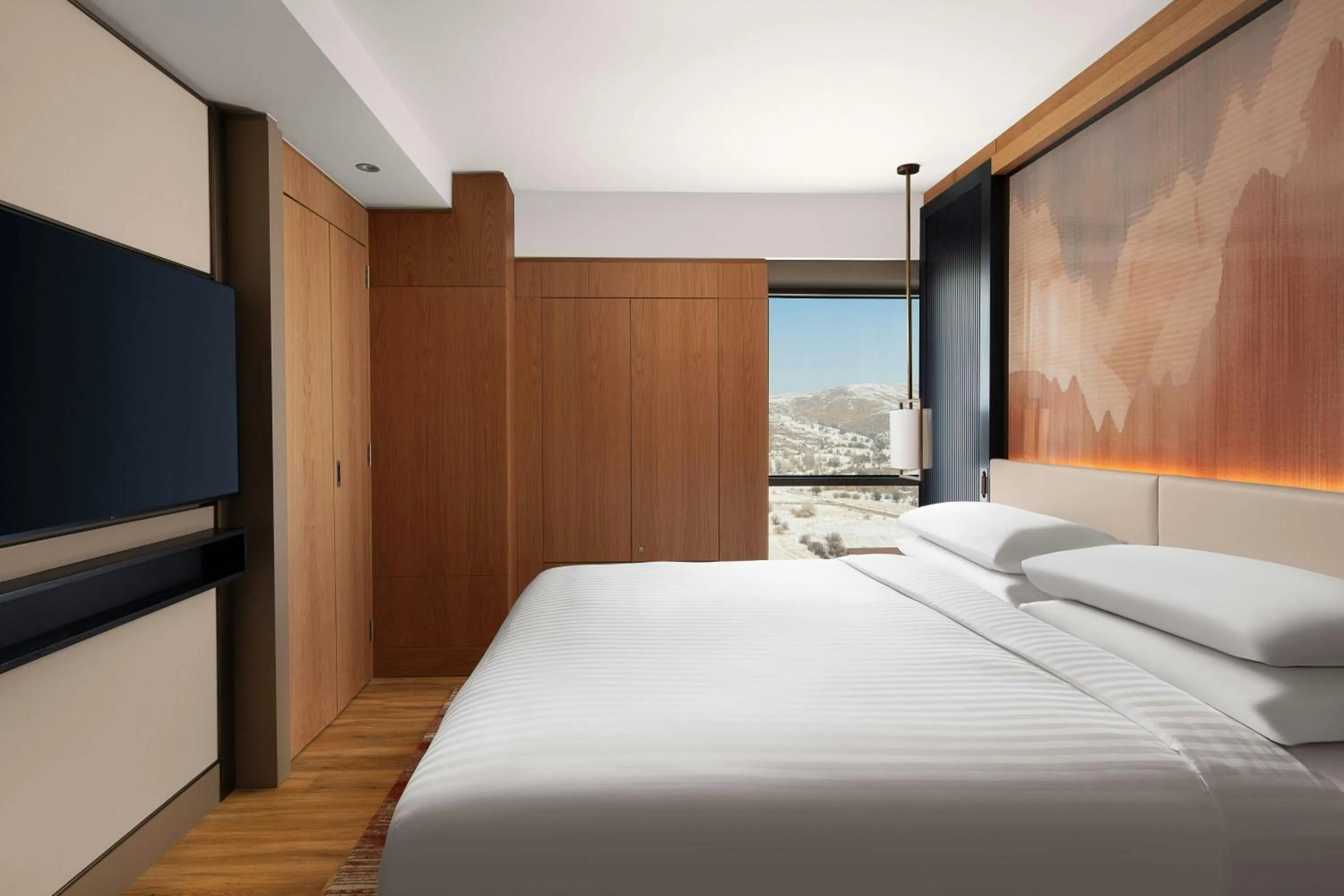 Lounge or bar, Bed in Cappadocia Marriott Hotel