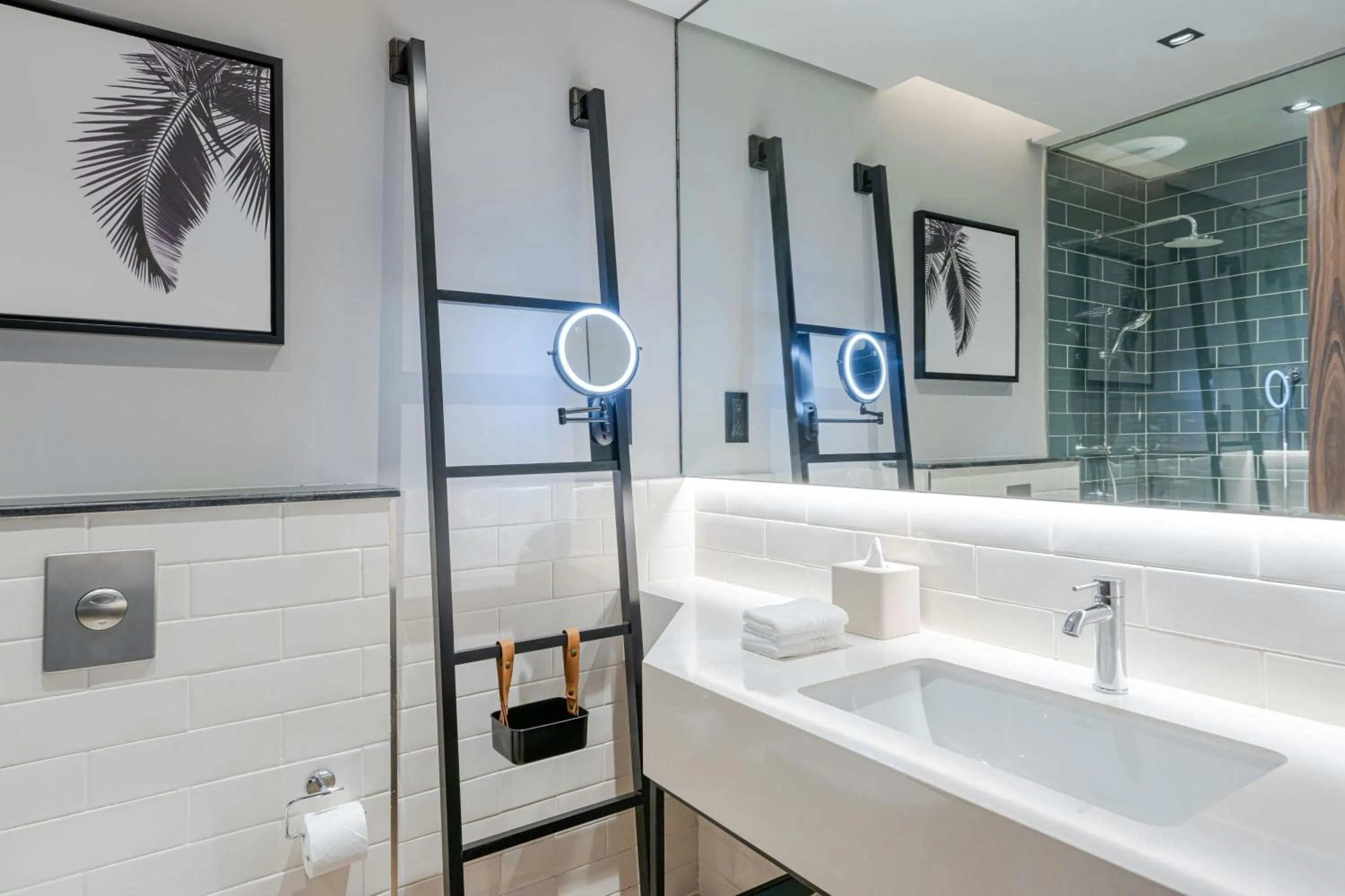 Bathroom in Four Points by Sheraton King Abdulaziz Road