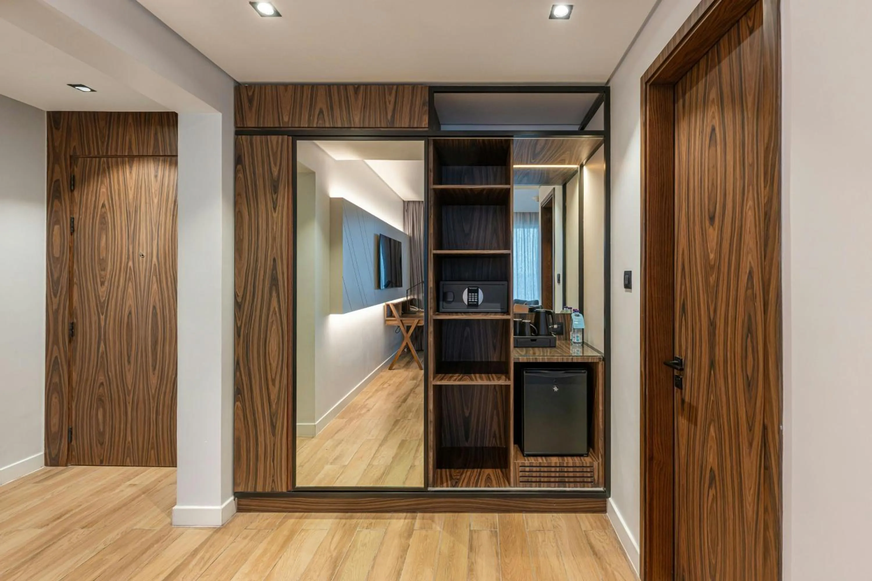 Photo of the whole room in Four Points by Sheraton King Abdulaziz Road