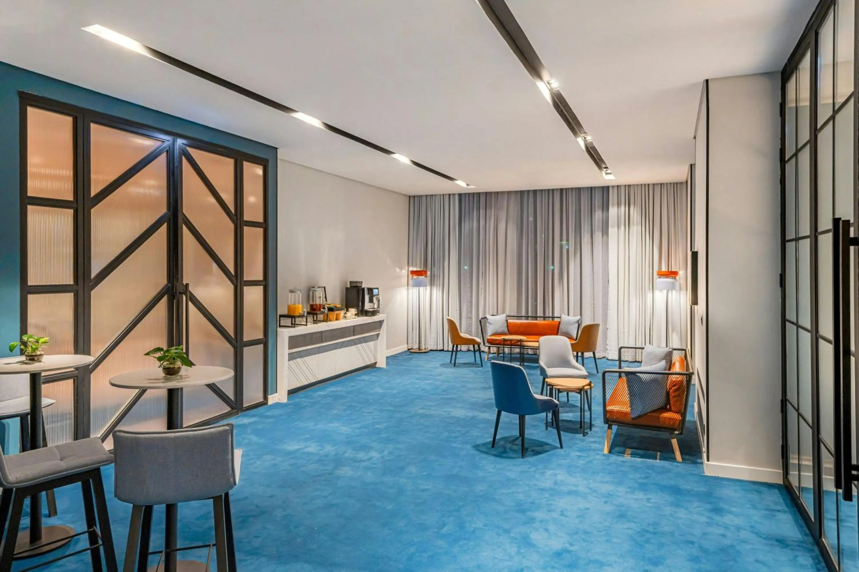 Meeting/conference room in Four Points by Sheraton King Abdulaziz Road