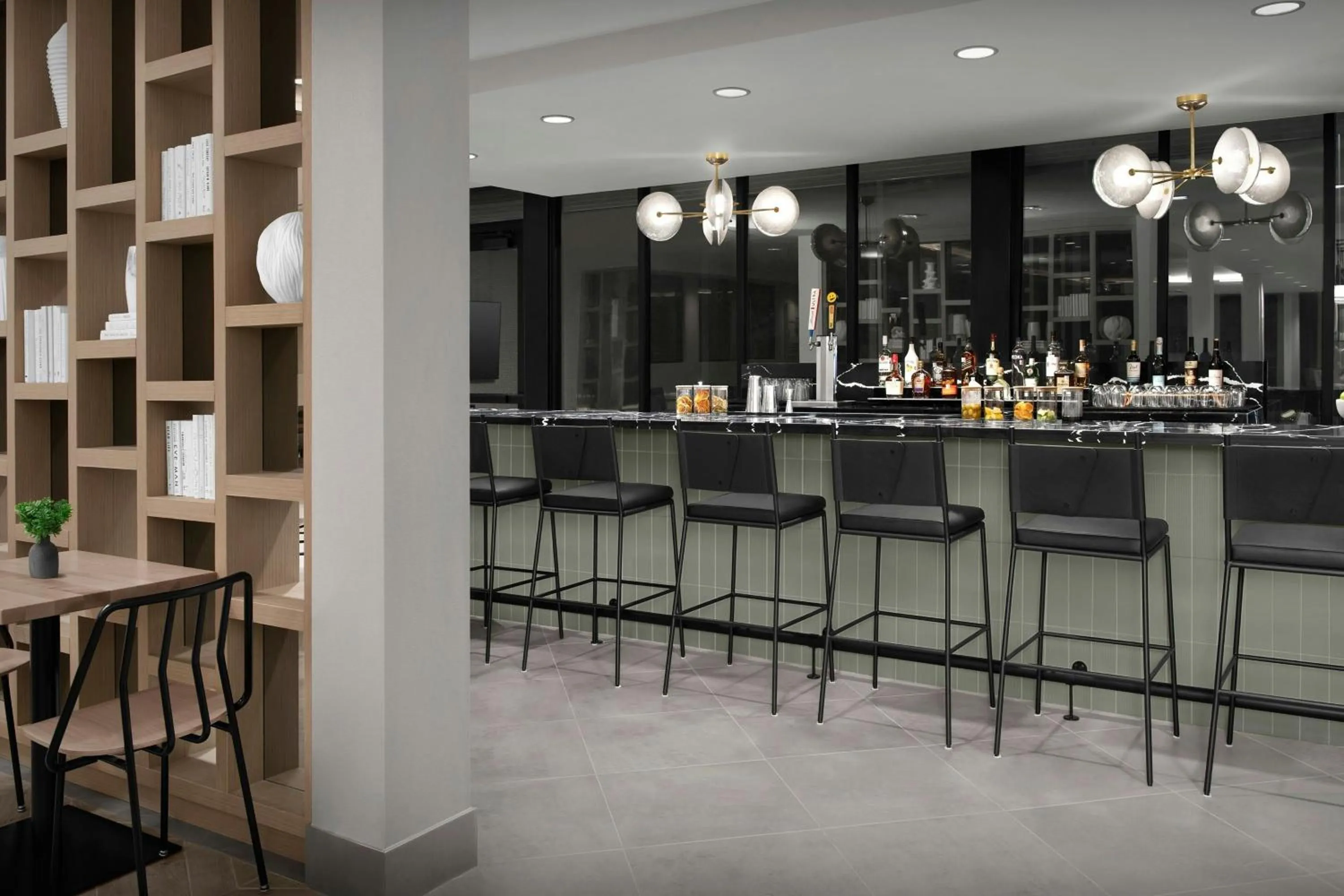 Lounge or bar in Fairfield by Marriott Inn & Suites Paris