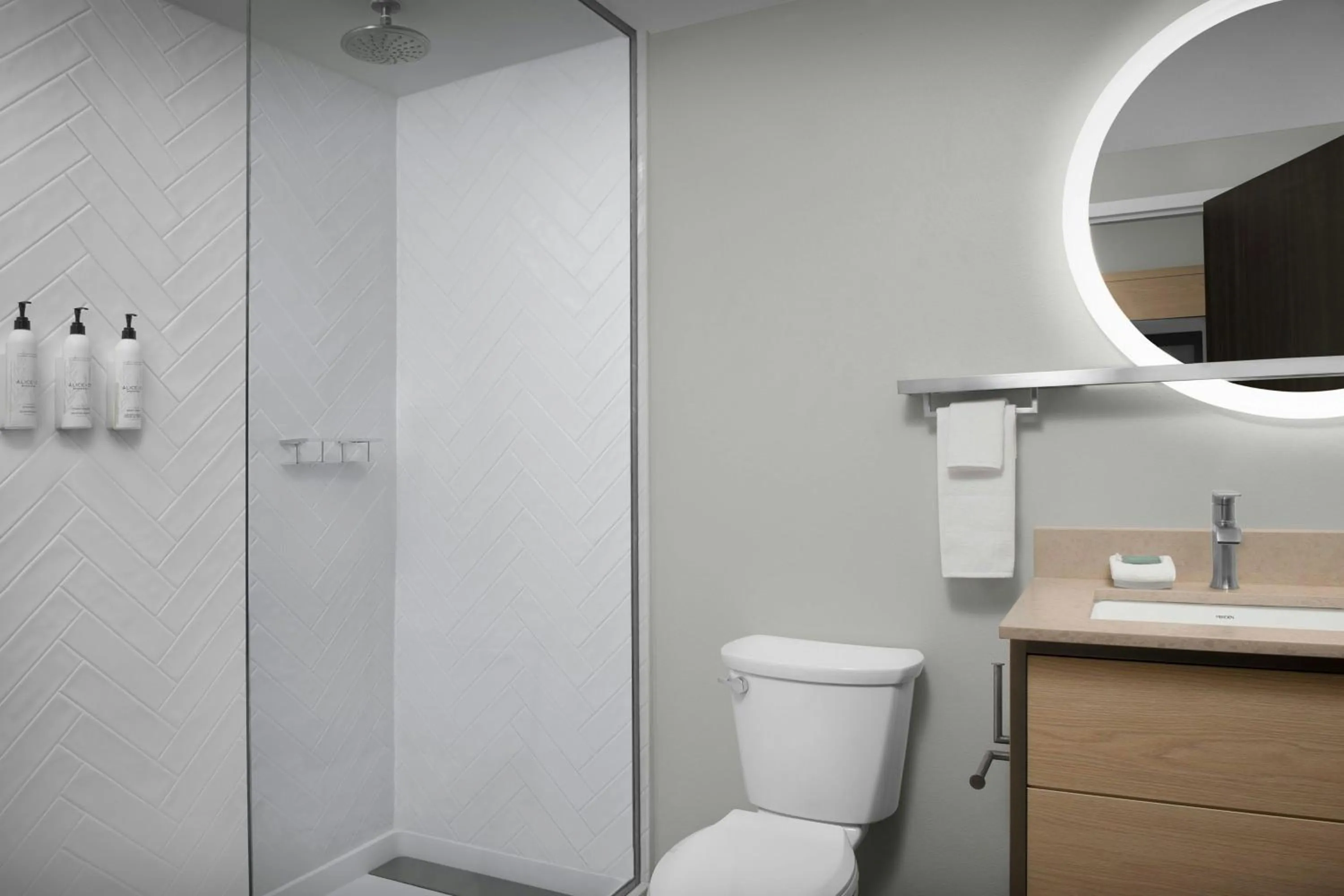 Bathroom in TownePlace Suites by Marriott Paris