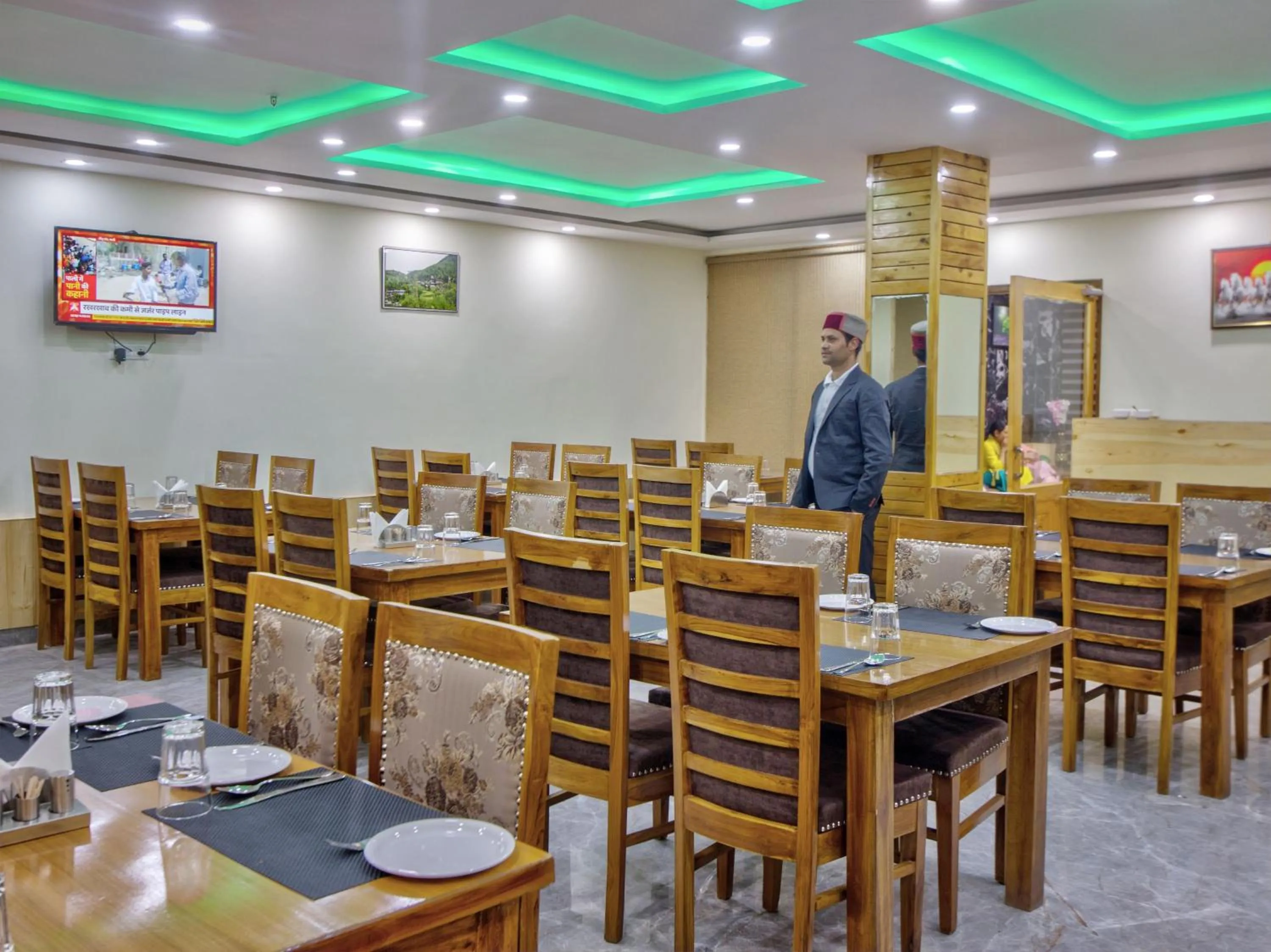 Restaurant/places to eat in Swastik Grand Manali