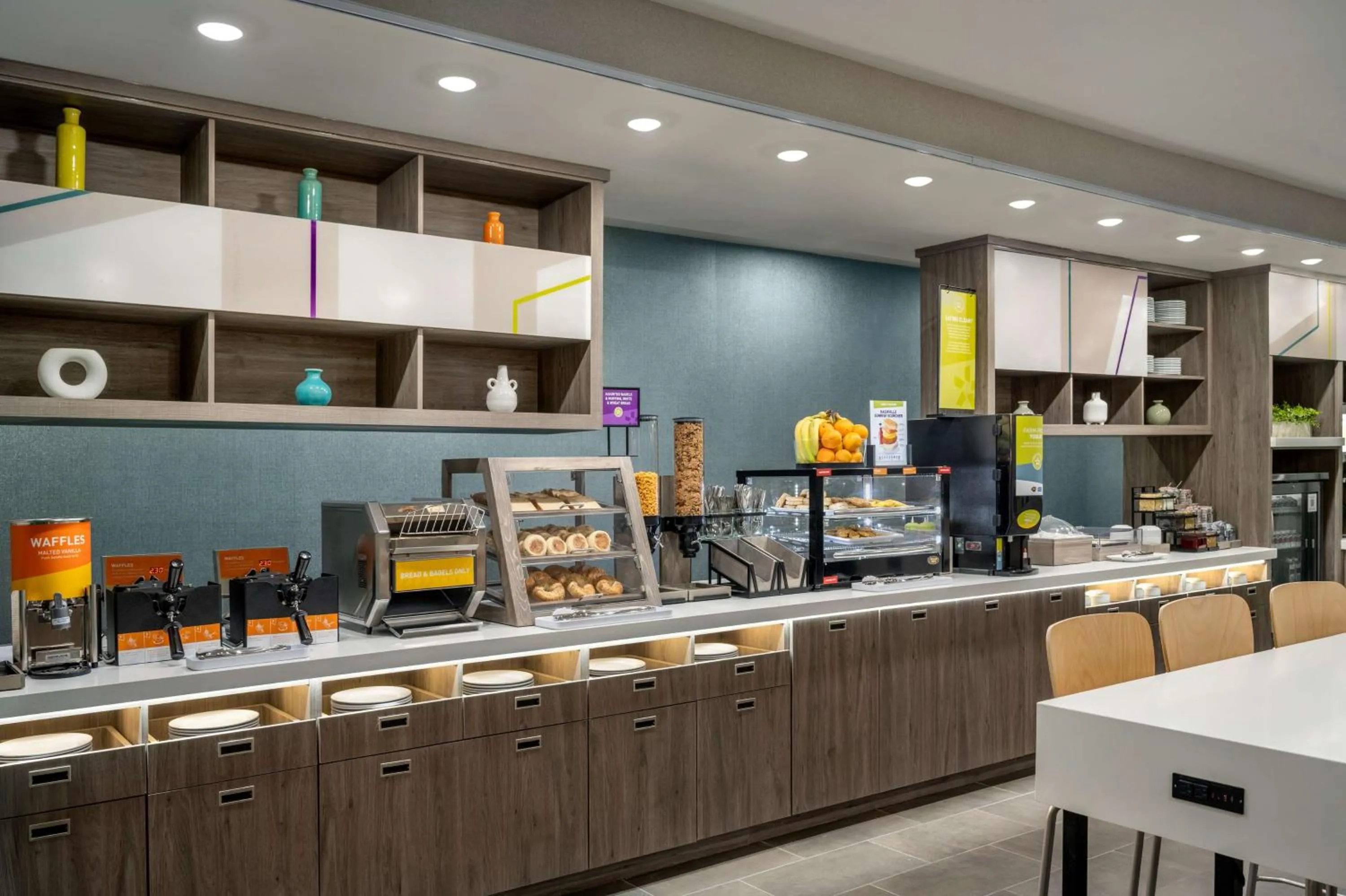 Breakfast in Home2 Suites By Hilton Conyers Atlanta