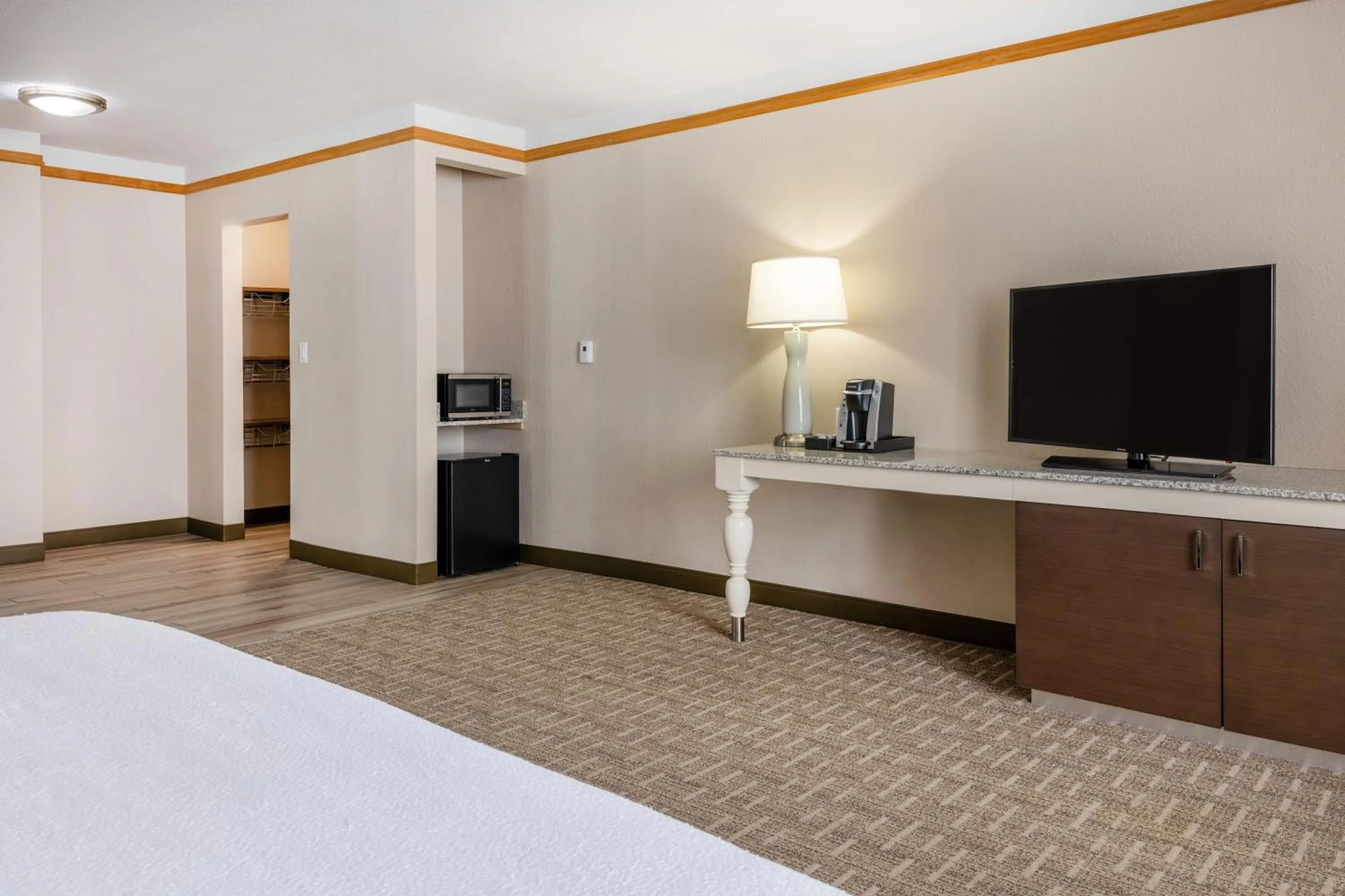 Bedroom, Bed in Hilton Garden Inn Grand Forks-Und